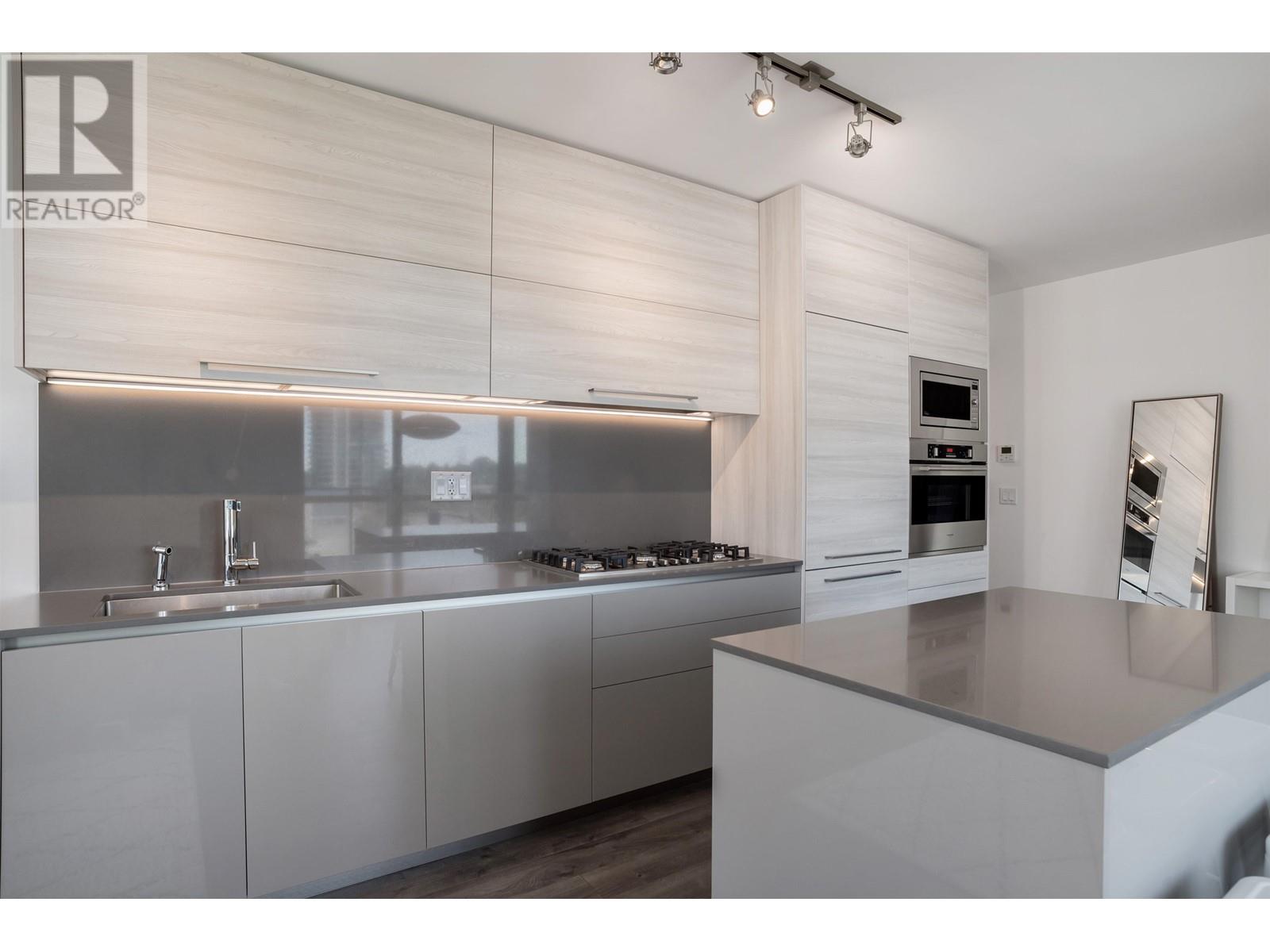 501 4488 Juneau Street, Burnaby, British Columbia  V5C 0M4 - Photo 8 - R3001239