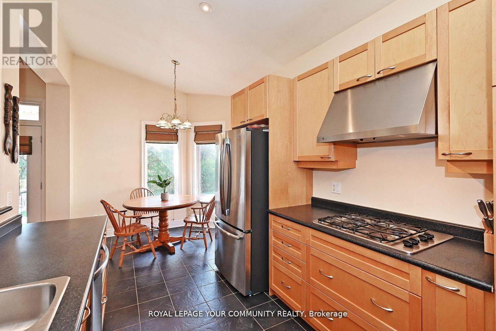 84 Long Stan, Whitchurch-Stouffville, Ontario  L4A 1P5 - Photo 13 - N12141325