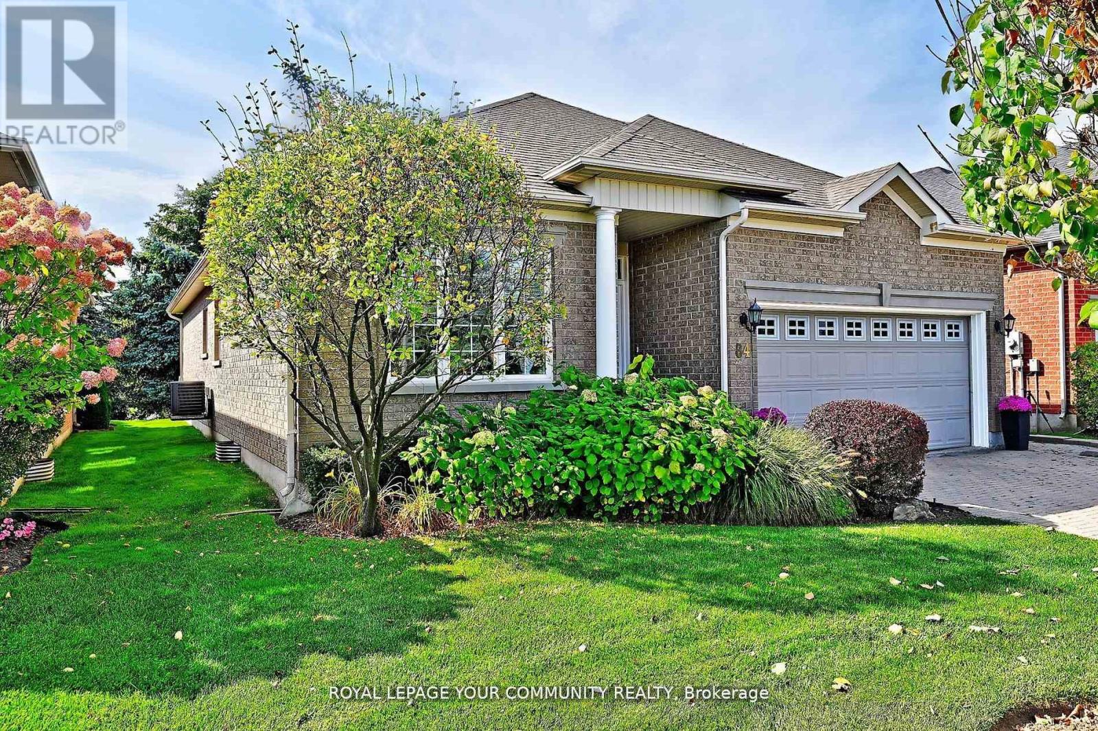 84 Long Stan, Whitchurch-Stouffville, Ontario  L4A 1P5 - Photo 2 - N12141325