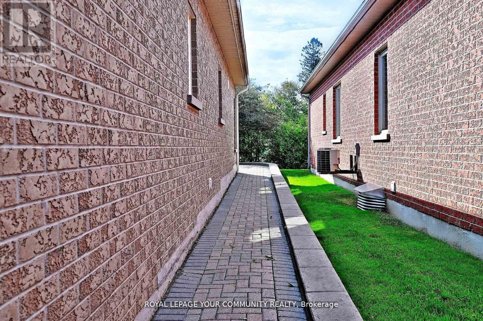 84 Long Stan, Whitchurch-Stouffville, Ontario  L4A 1P5 - Photo 26 - N12141325