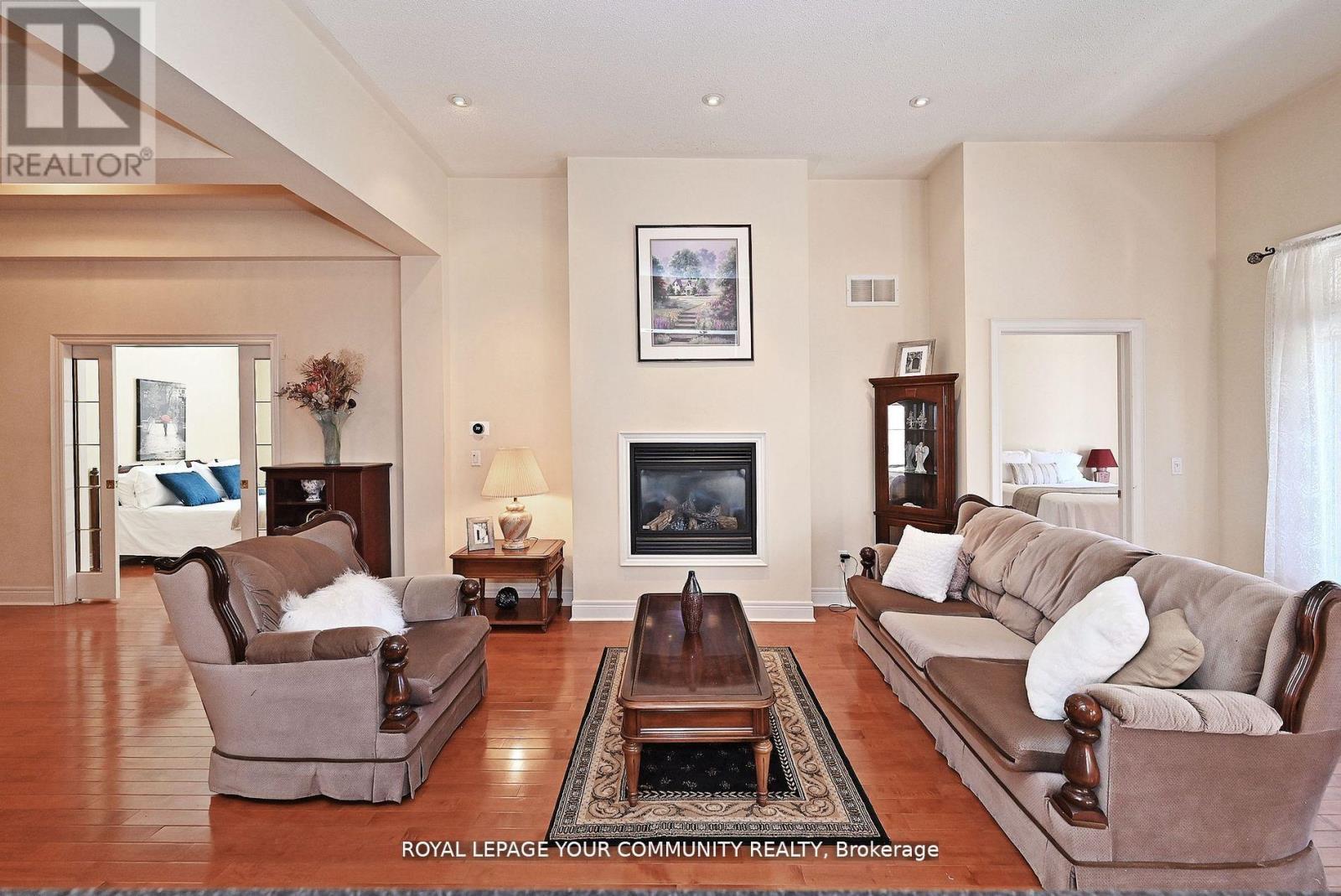 84 Long Stan, Whitchurch-Stouffville, Ontario  L4A 1P5 - Photo 6 - N12141325