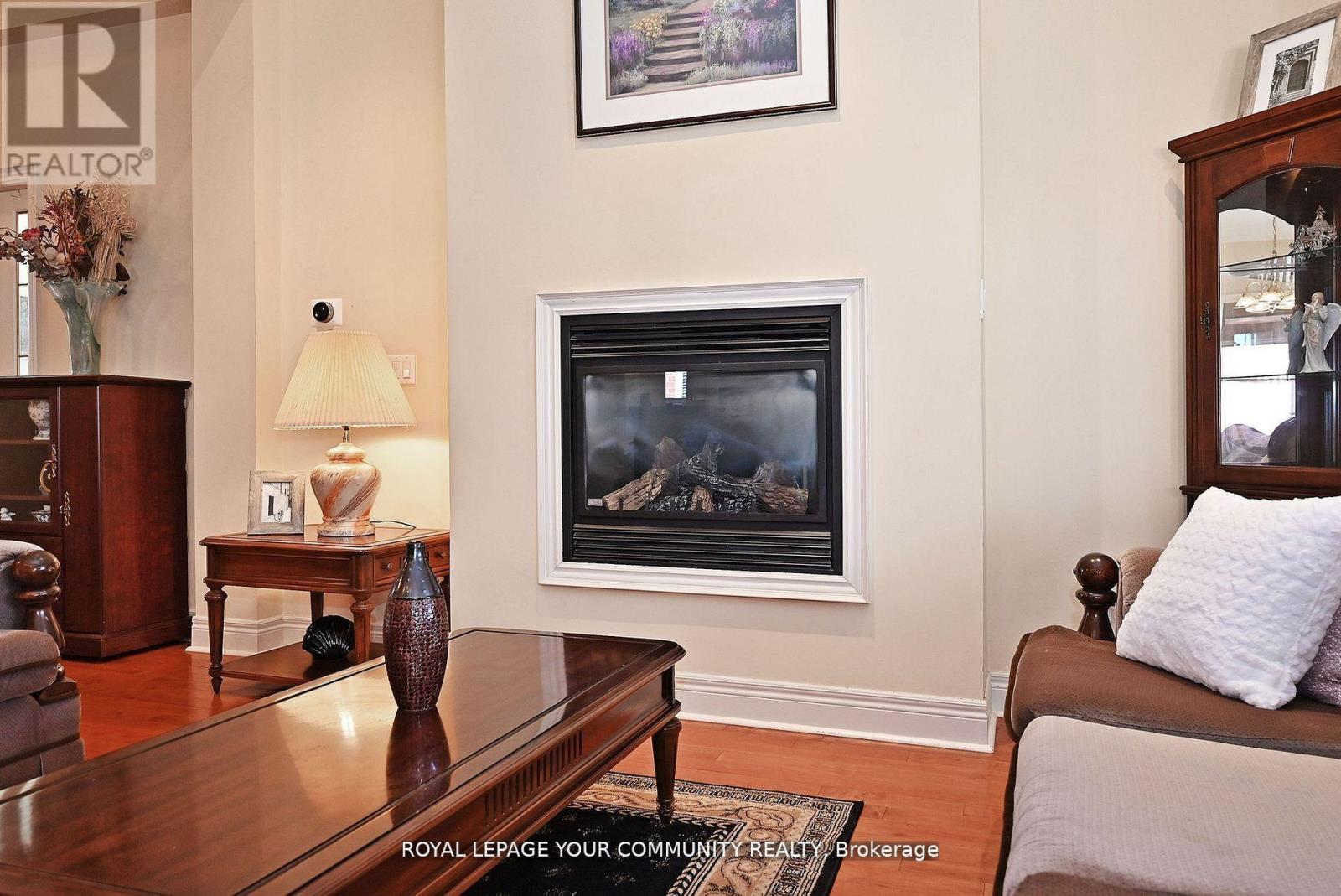 84 Long Stan, Whitchurch-Stouffville, Ontario  L4A 1P5 - Photo 7 - N12141325
