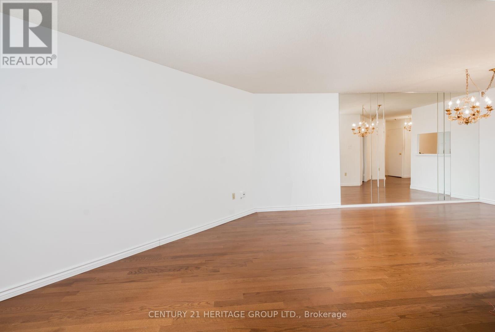 306 - 7420 Bathurst Street S, Vaughan, Ontario  L4J 6X4 - Photo 6 - N12141327