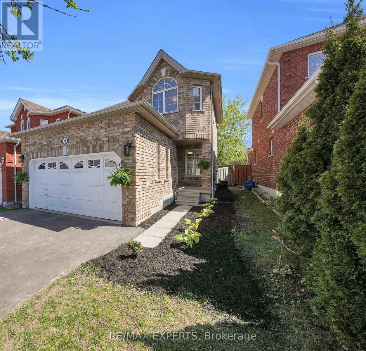 21 PRESTON AVENUE, New Tecumseth, Ontario