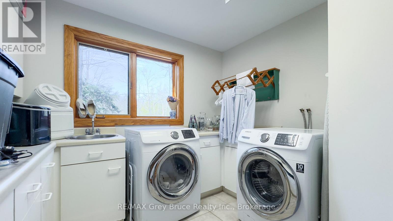 128 Thornridge Road, Meaford, Ontario  N0H 1B0 - Photo 16 - X12141632