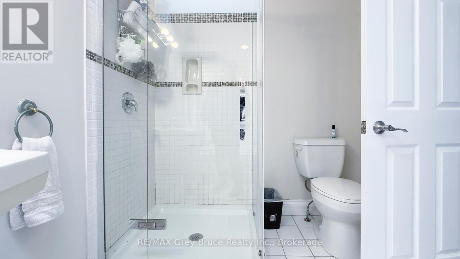 128 Thornridge Road, Meaford, Ontario  N0H 1B0 - Photo 24 - X12141632