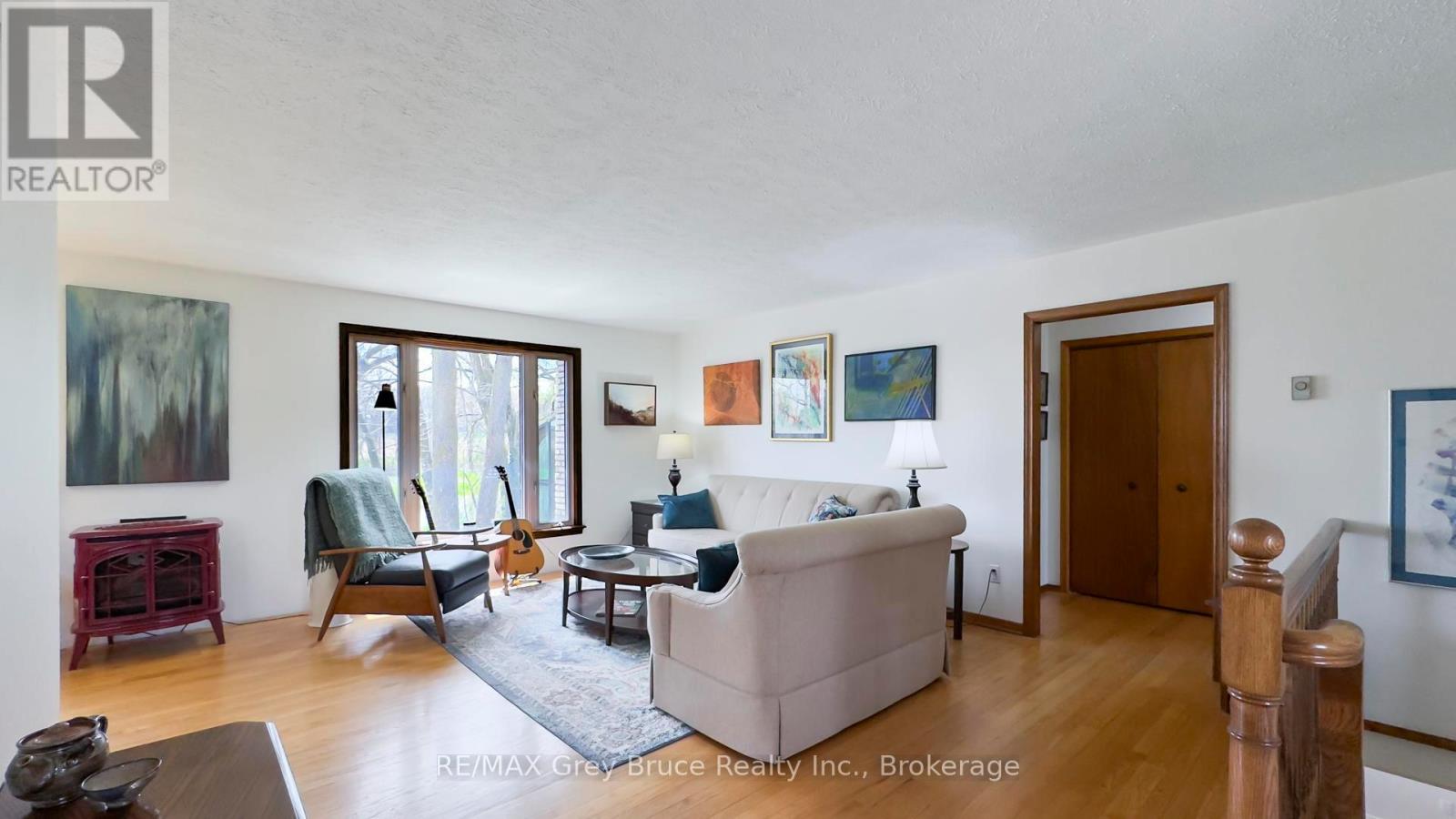 229 6th Concession, Arran-Elderslie, Ontario  N0H 2N0 - Photo 3 - X12141633