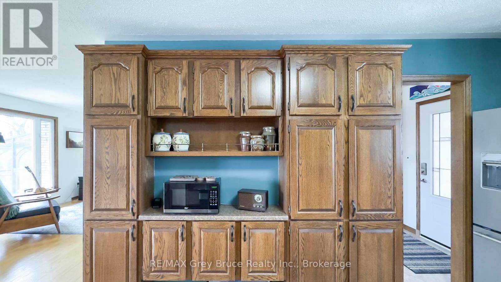 229 6th Concession, Arran-Elderslie, Ontario  N0H 2N0 - Photo 7 - X12141633