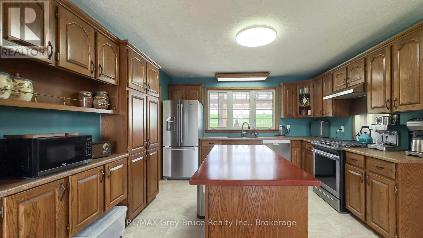 229 6th Concession, Arran-Elderslie, Ontario  N0H 2N0 - Photo 8 - X12141633