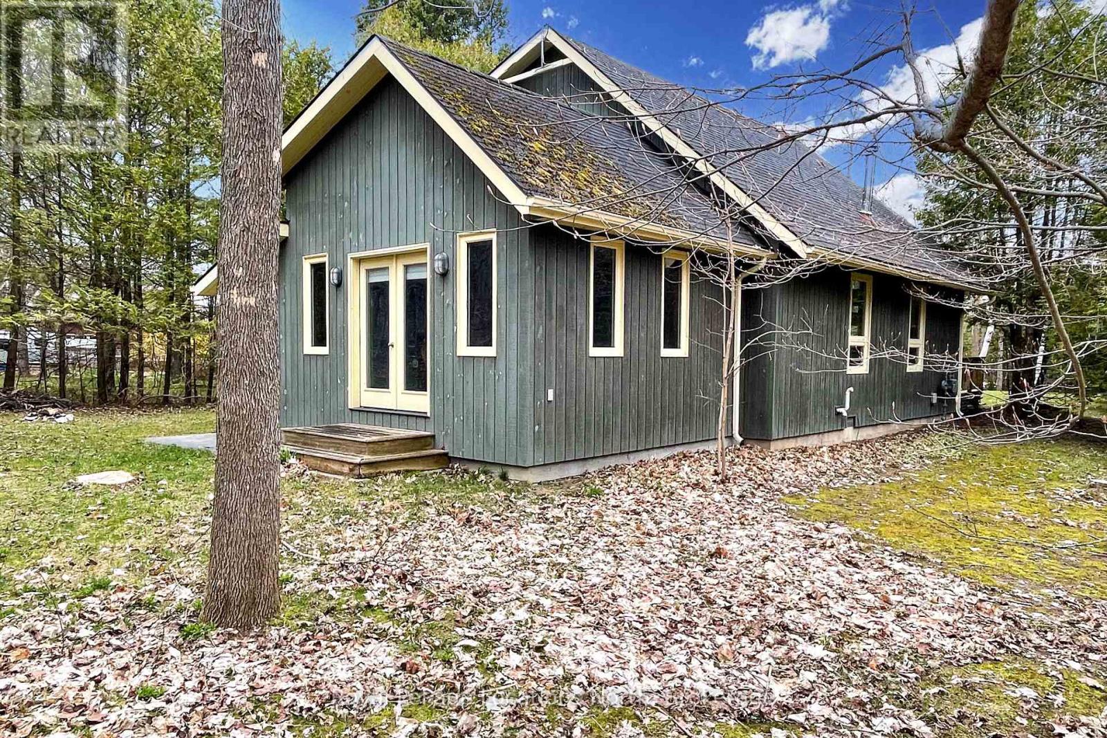 118 Sunset Boulevard, Blue Mountains, Ontario  N0H 2P0 - Photo 42 - X12141657