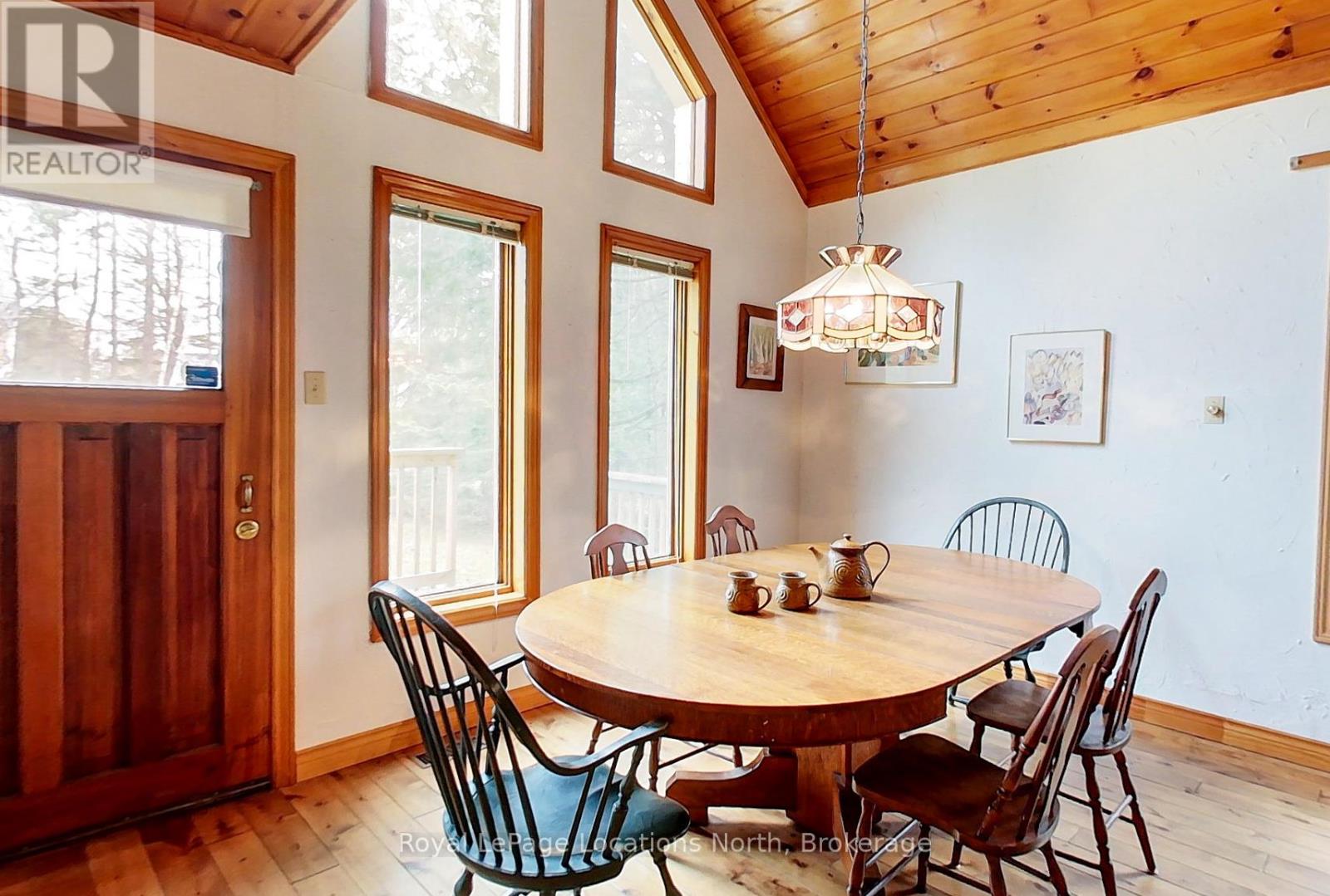118 Sunset Boulevard, Blue Mountains, Ontario  N0H 2P0 - Photo 5 - X12141657