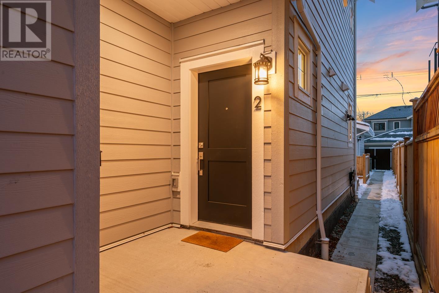 Property at 2 4423 W 16TH AVENUE image 3