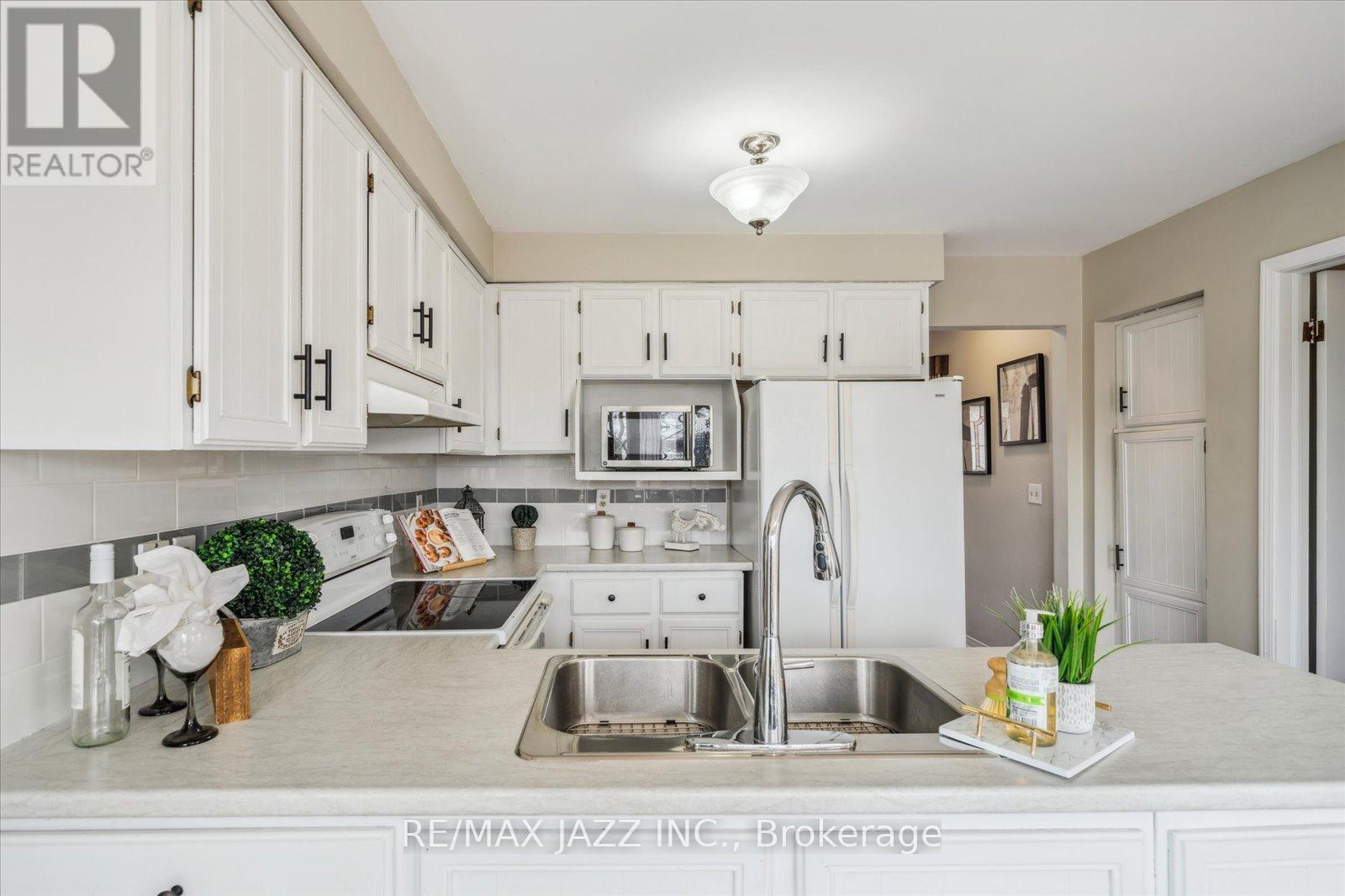 63 Pinedale Crescent, Clarington, Ontario  L1E 1C7 - Photo 14 - E12141622