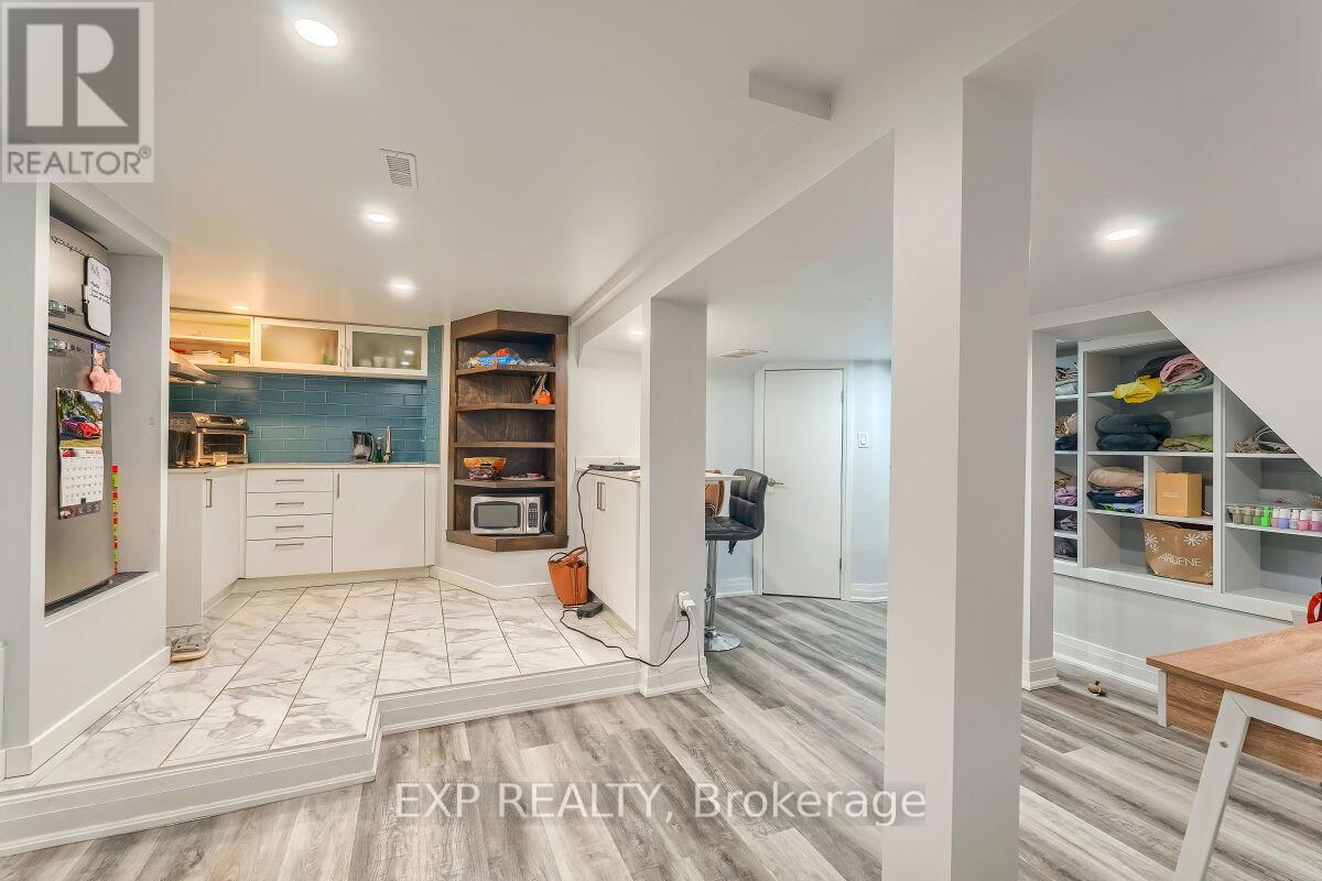 7 David Street, Brampton (Downtown Brampton), Ontario  L6X 1J2 - Photo 20 - W12105359
