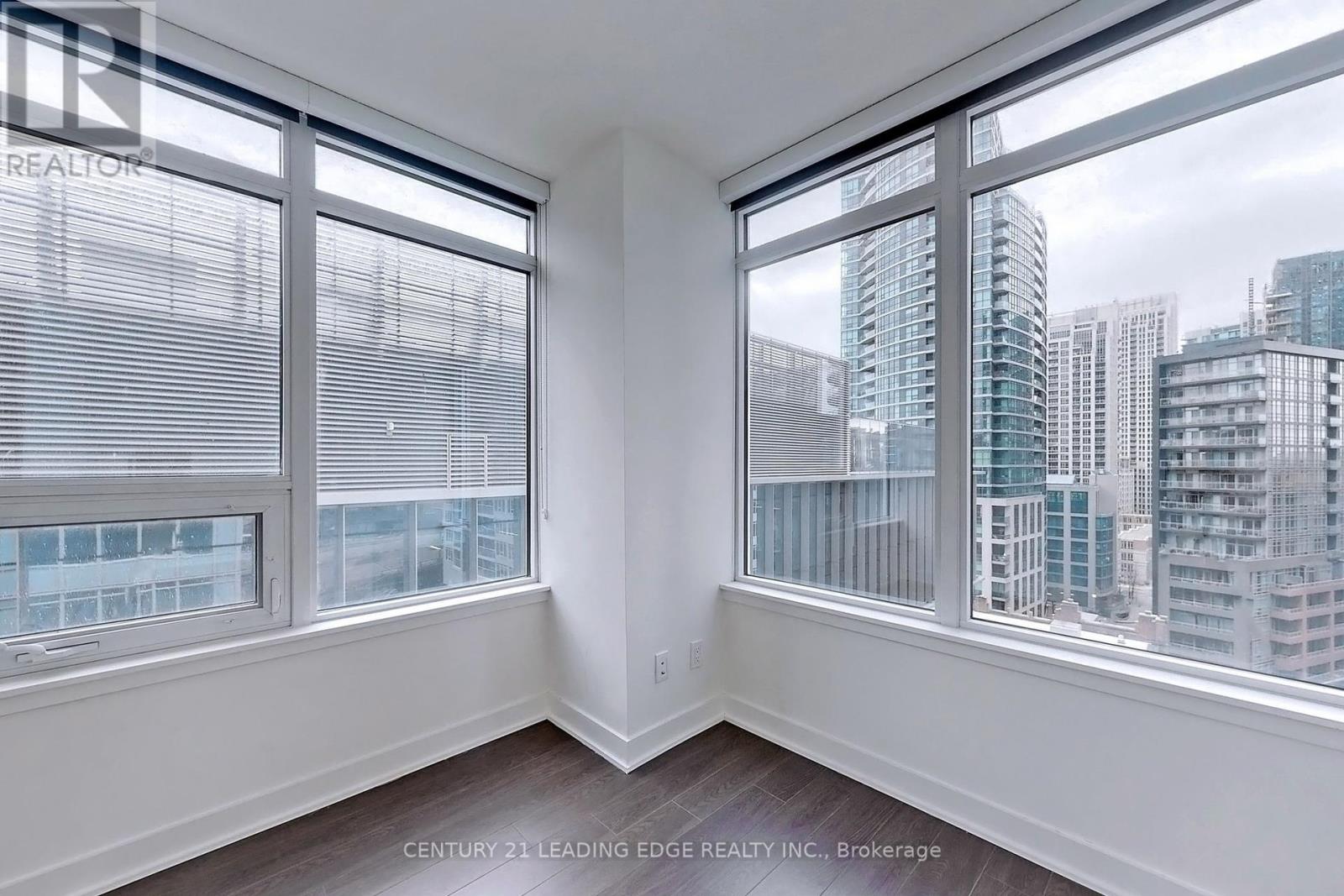 1102 - 17 Bathurst Street, Toronto (Waterfront Communities), Ontario  M5V 0N1 - Photo 13 - C12141046