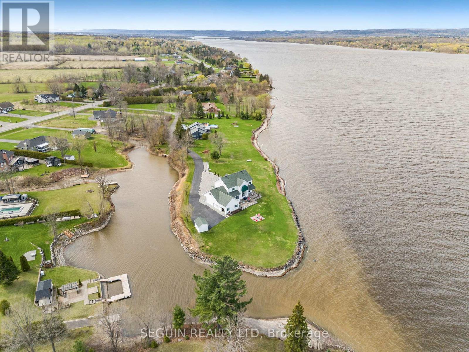 3519 Front Road, East Hawkesbury, Ontario  K6A 2R2 - Photo 7 - X12140951