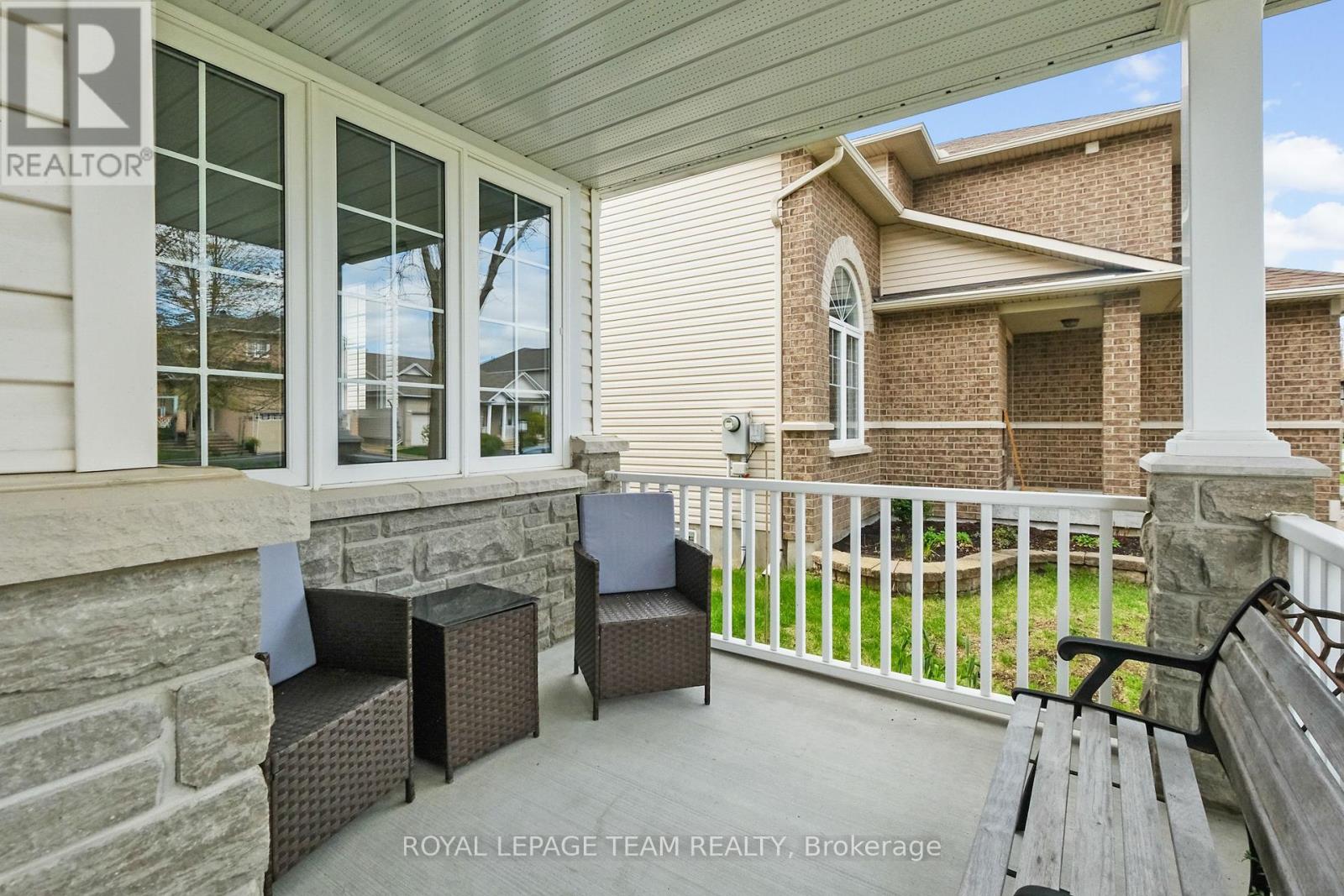 Property at 126 ARROWWOOD DRIVE image 3