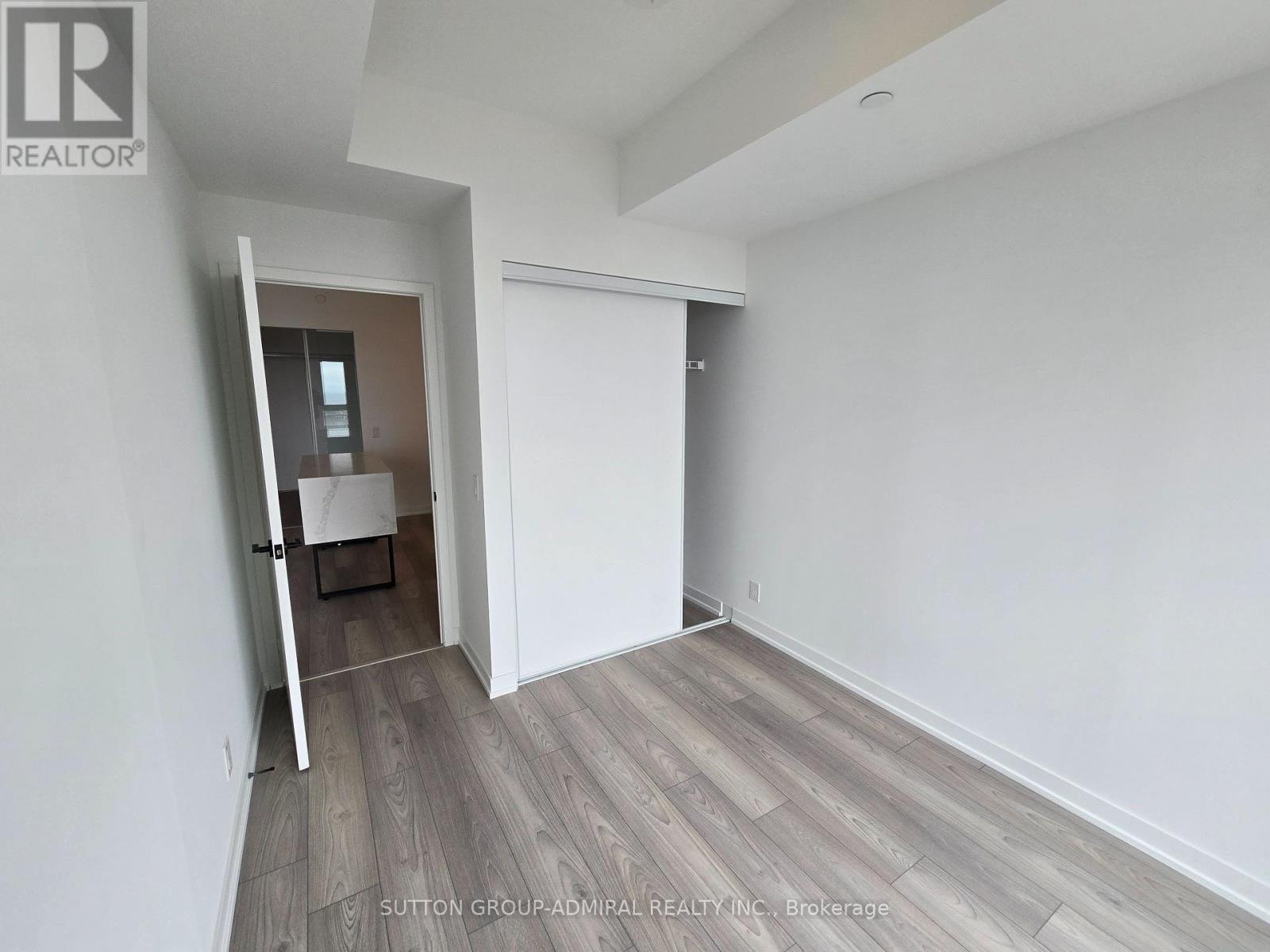 819 - 285 Dufferin Street W, Toronto, Ontario  M6K 1E6 - Photo 16 - W12141360