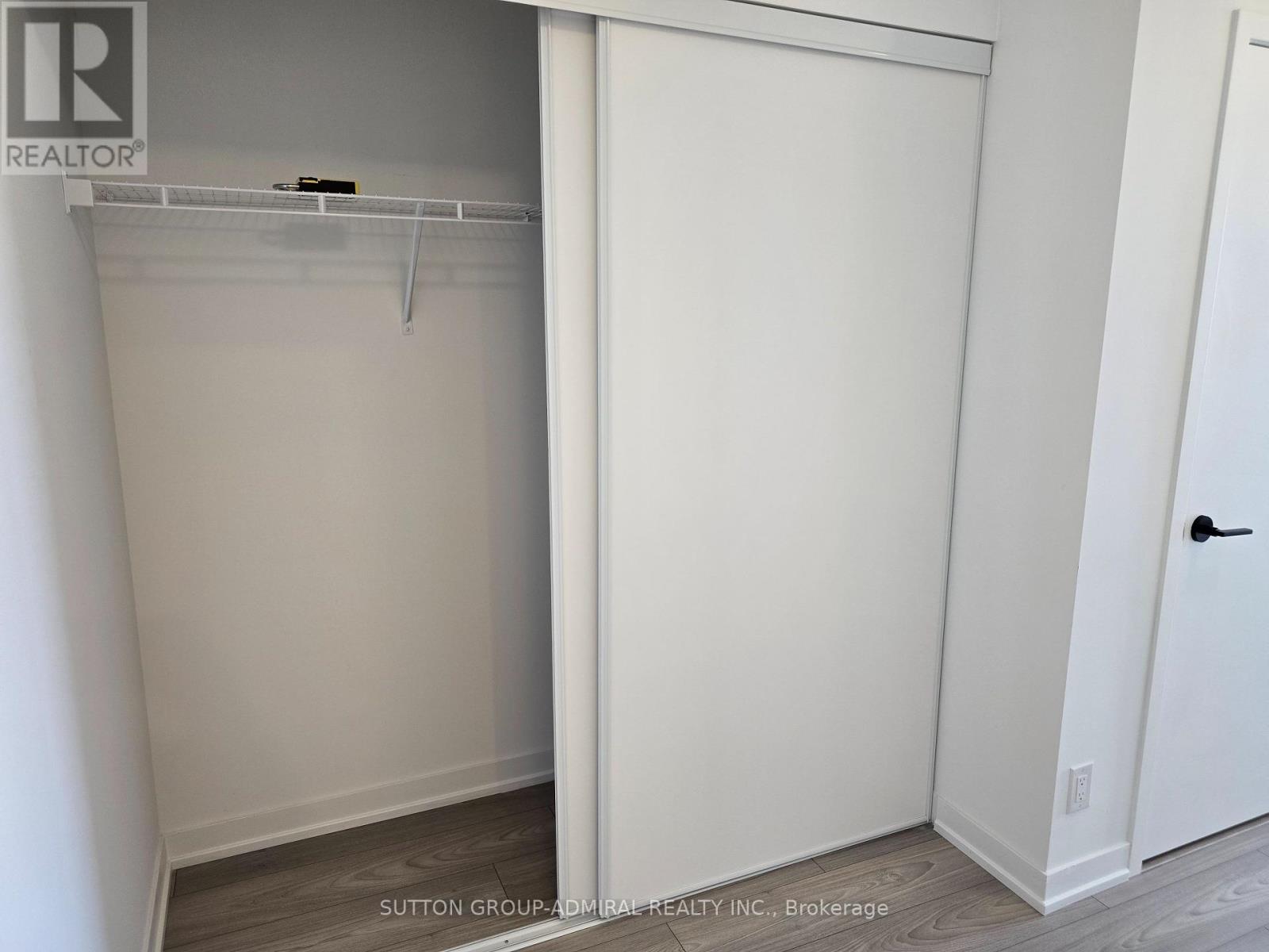 819 - 285 Dufferin Street W, Toronto, Ontario  M6K 1E6 - Photo 5 - W12141360