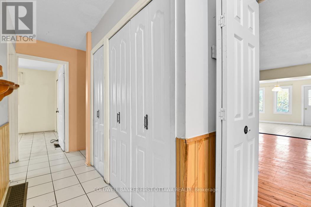 135 Manion Road, Ottawa, Ontario  K0A 1L0 - Photo 5 - X12141608