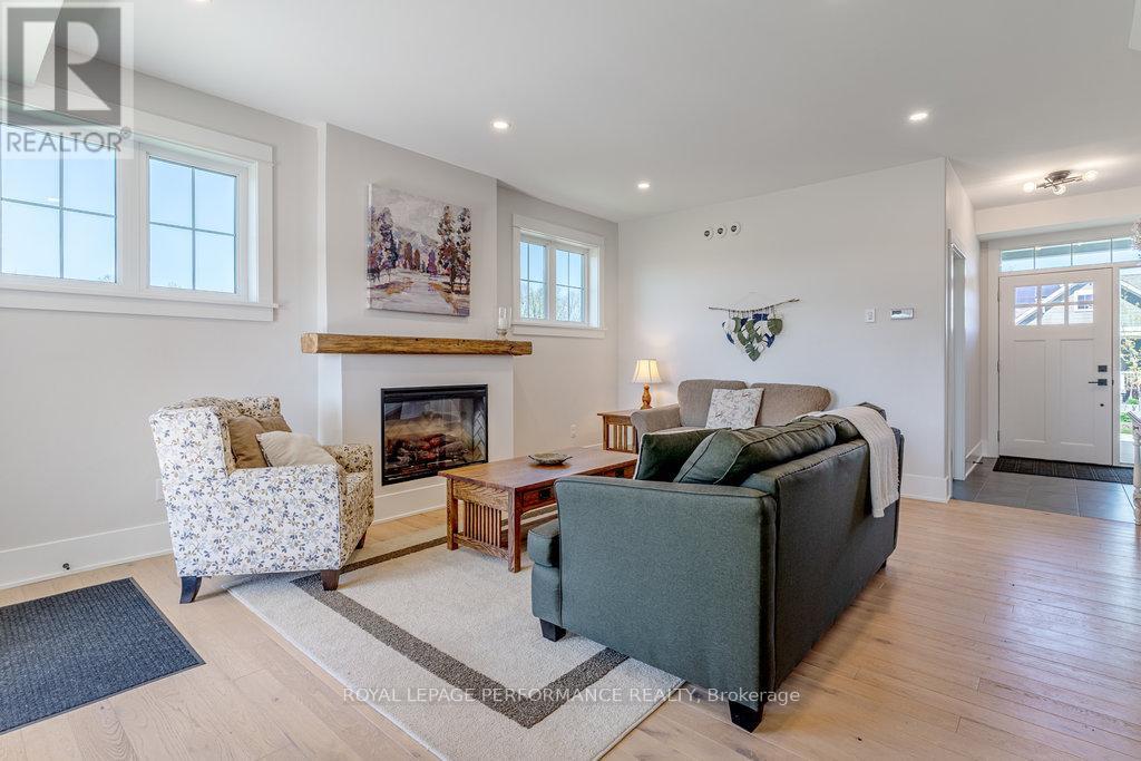 27 Shelter Cove Drive, Westport, Ontario  K0G 1X0 - Photo 12 - X12141619