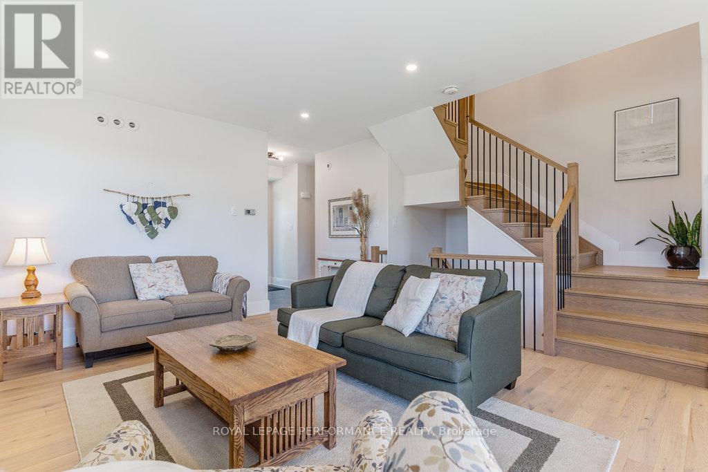 27 Shelter Cove Drive, Westport, Ontario  K0G 1X0 - Photo 14 - X12141619