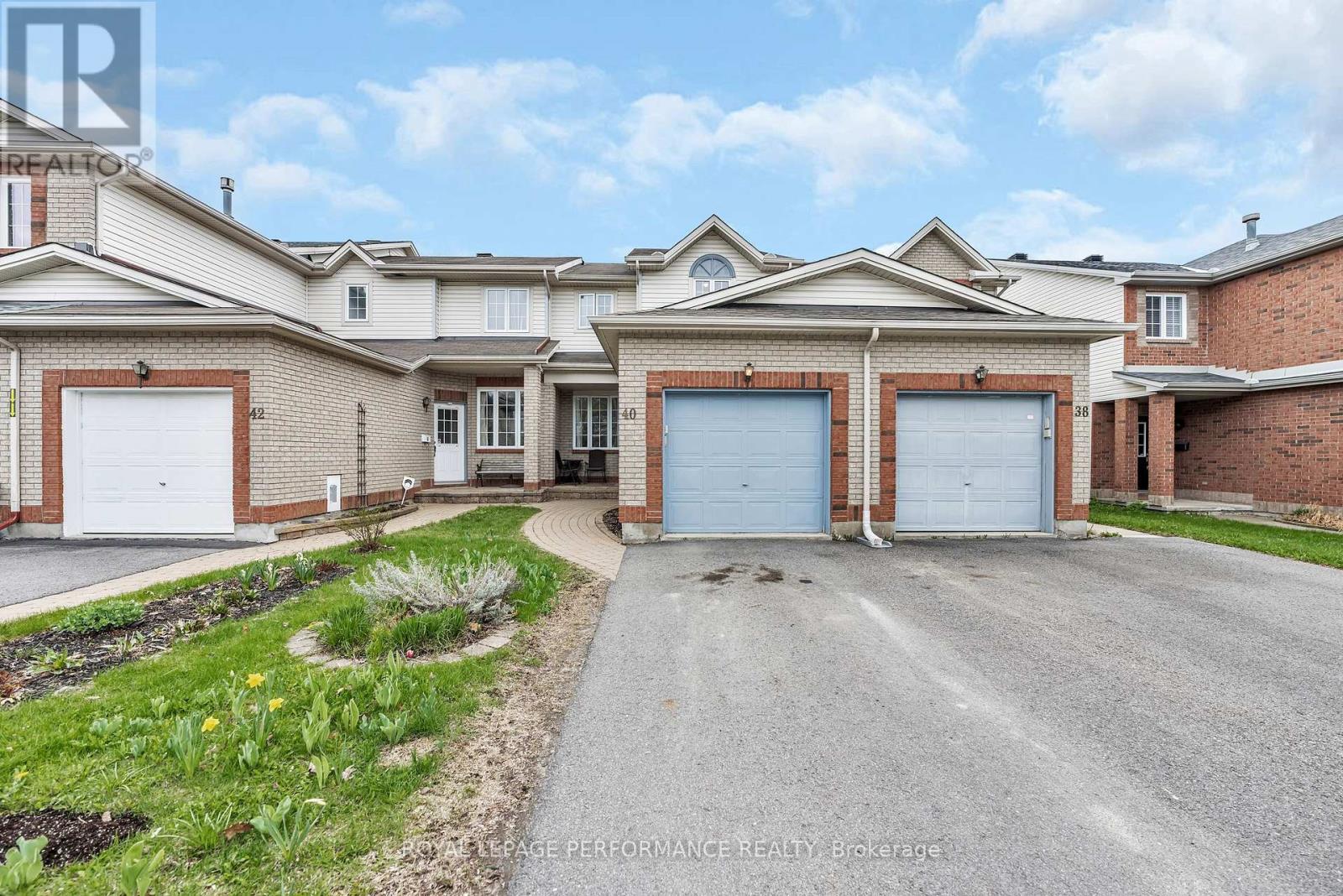 Property at 40 CARWOOD CIRCLE image 1