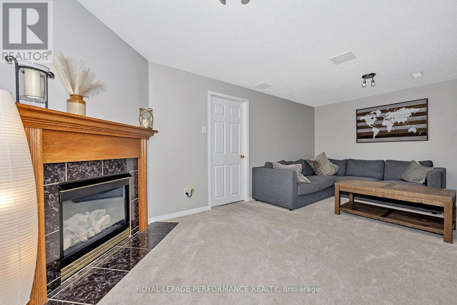 40 Carwood Circle, Ottawa, Ontario  K1K 4V4 - Photo 26 - X12141679