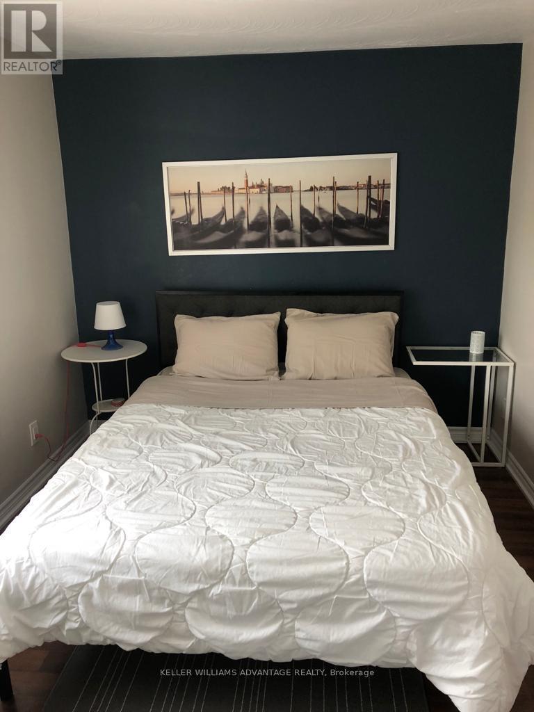 Upper - 14 Innes Avenue, Toronto, Ontario  M6E 1M8 - Photo 9 - W12141426