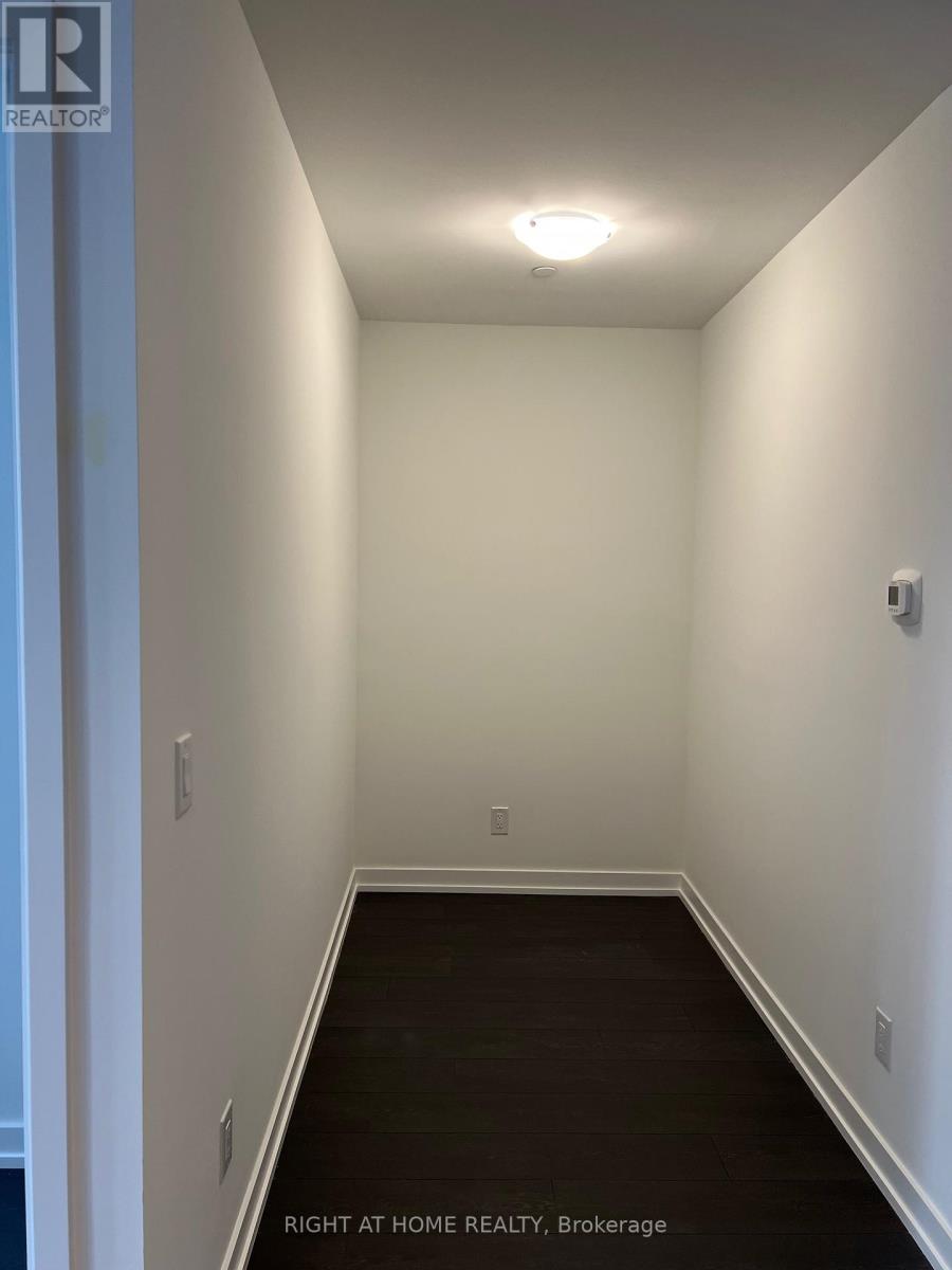 218 - 3100 Keele Street, Toronto (Downsview-Roding-Cfb), Ontario  M3M 2H4 - Photo 6 - W12141451