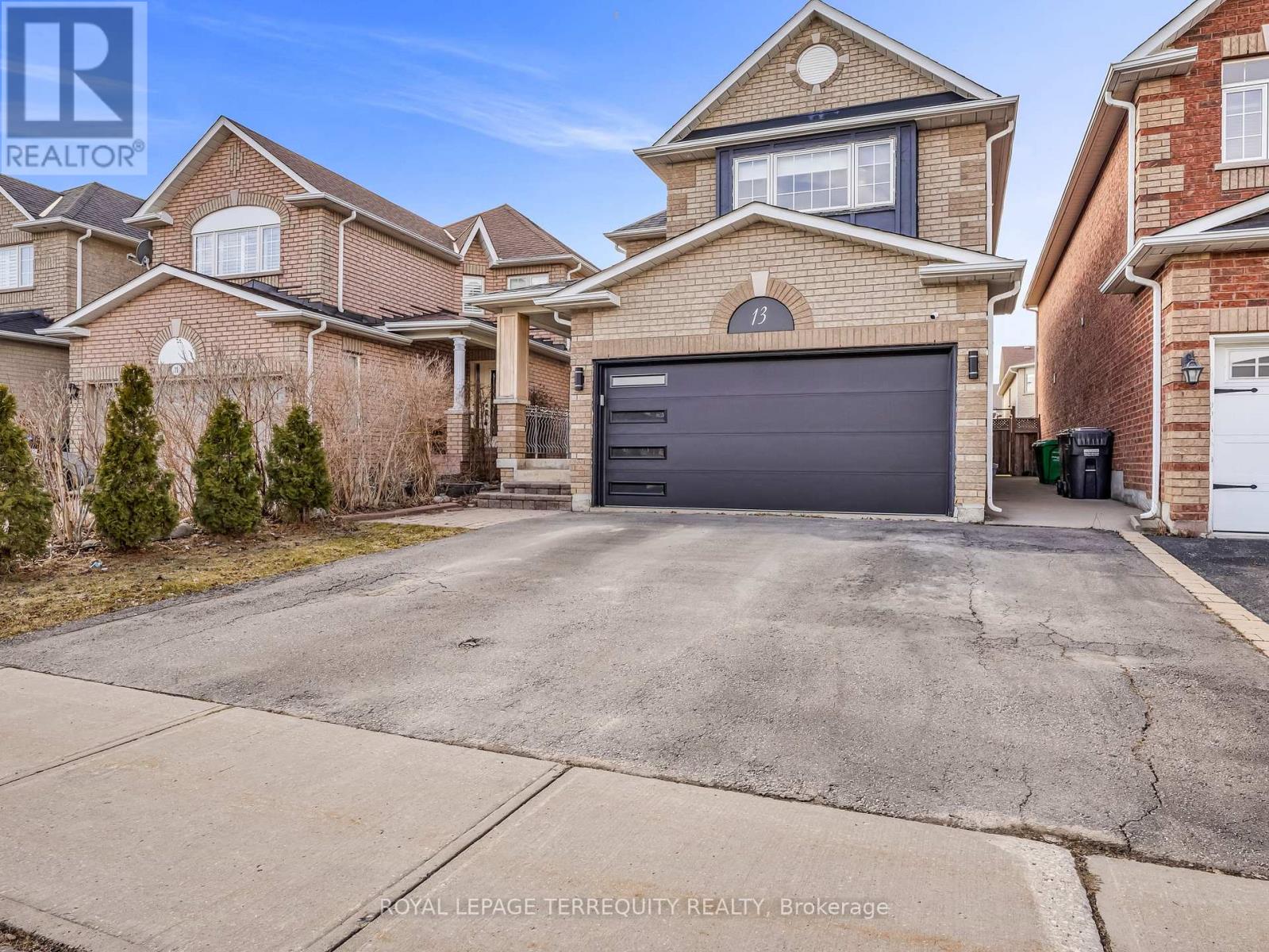 13 Humbershed Crescent, Caledon, Ontario  L7E 2X2 - Photo 1 - W12141524