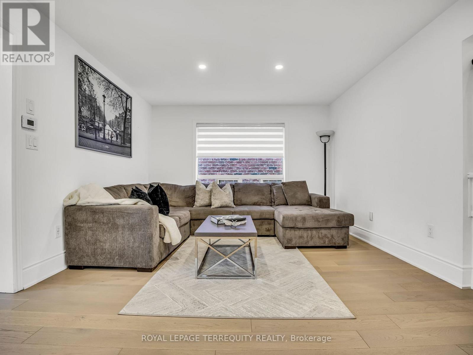 13 Humbershed Crescent, Caledon (Bolton West), Ontario  L7E 2X2 - Photo 9 - W12141524