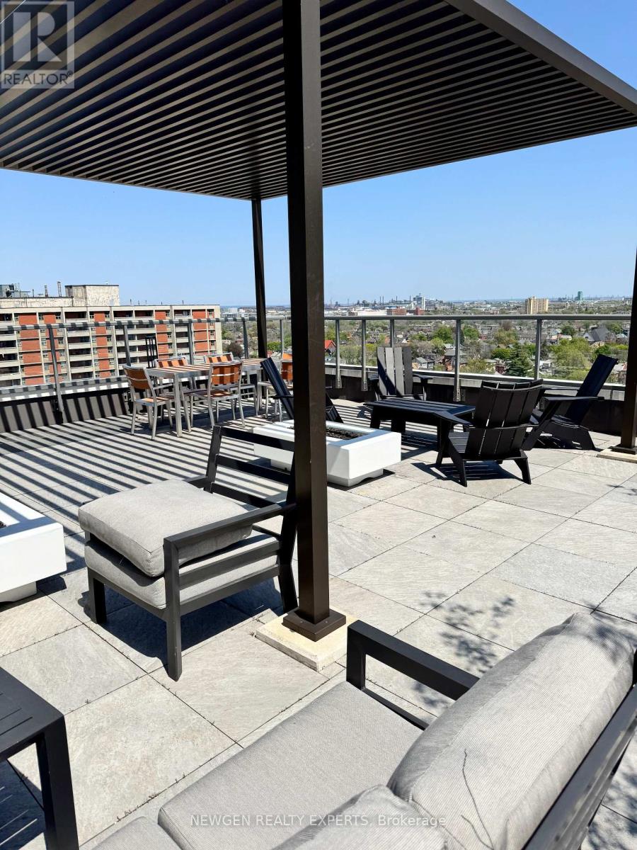 1220 - 212 King William Street, Hamilton, Ontario L8R 0A7 - Photo 23 - X12124908