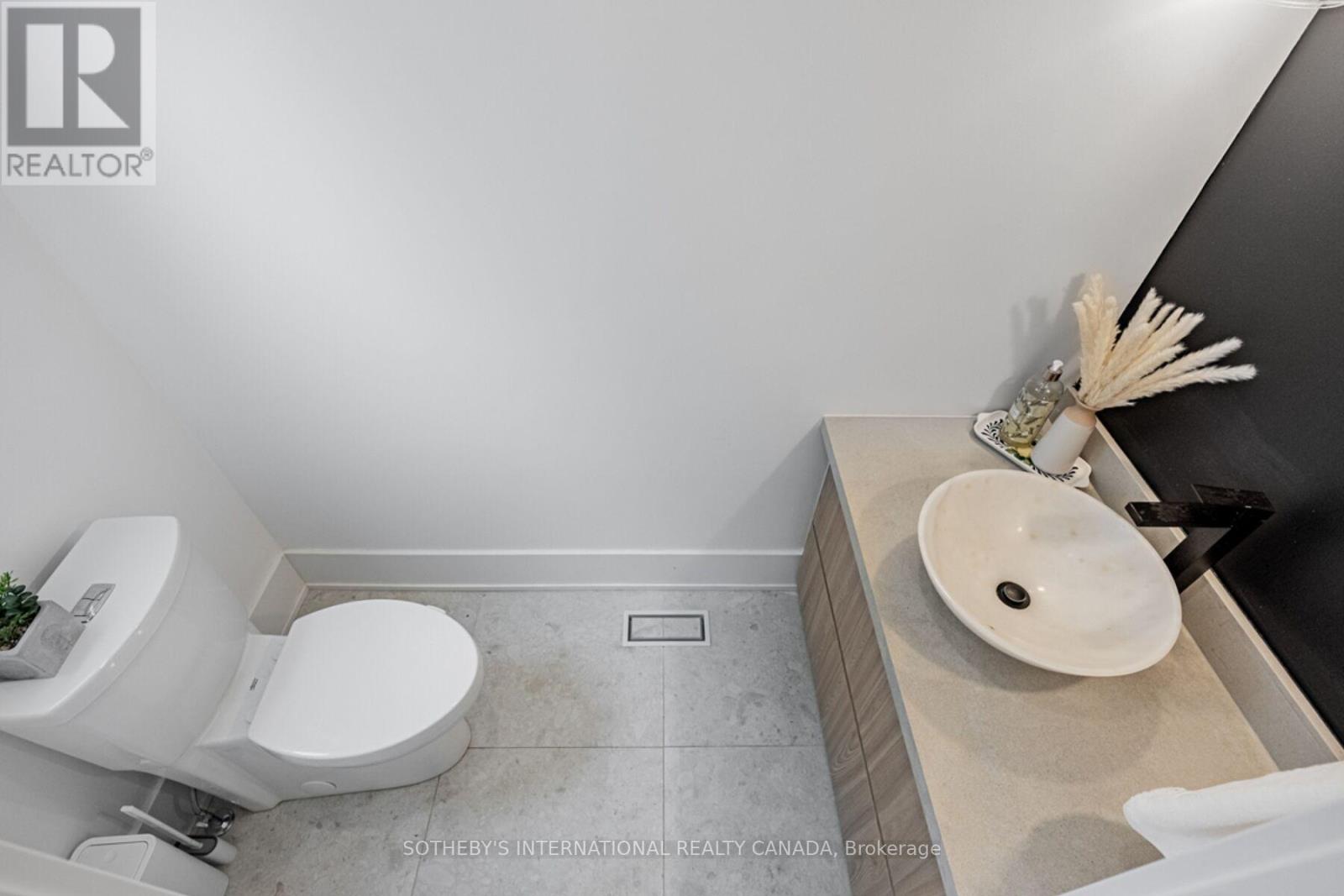 6 Twenty Fifth Street, Toronto, Ontario  M8V 3P3 - Photo 15 - W12141566