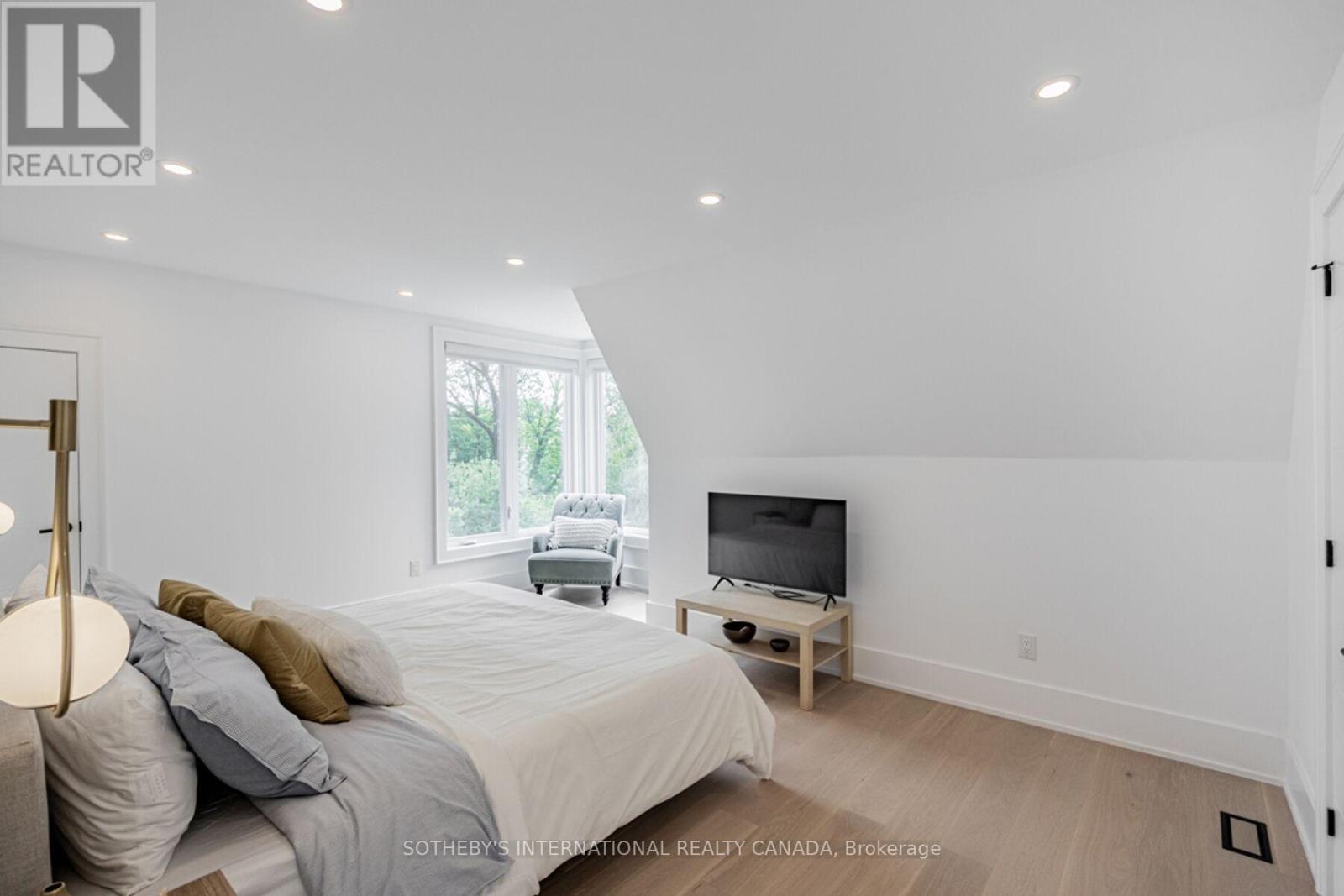 6 Twenty Fifth Street, Toronto, Ontario  M8V 3P3 - Photo 16 - W12141566