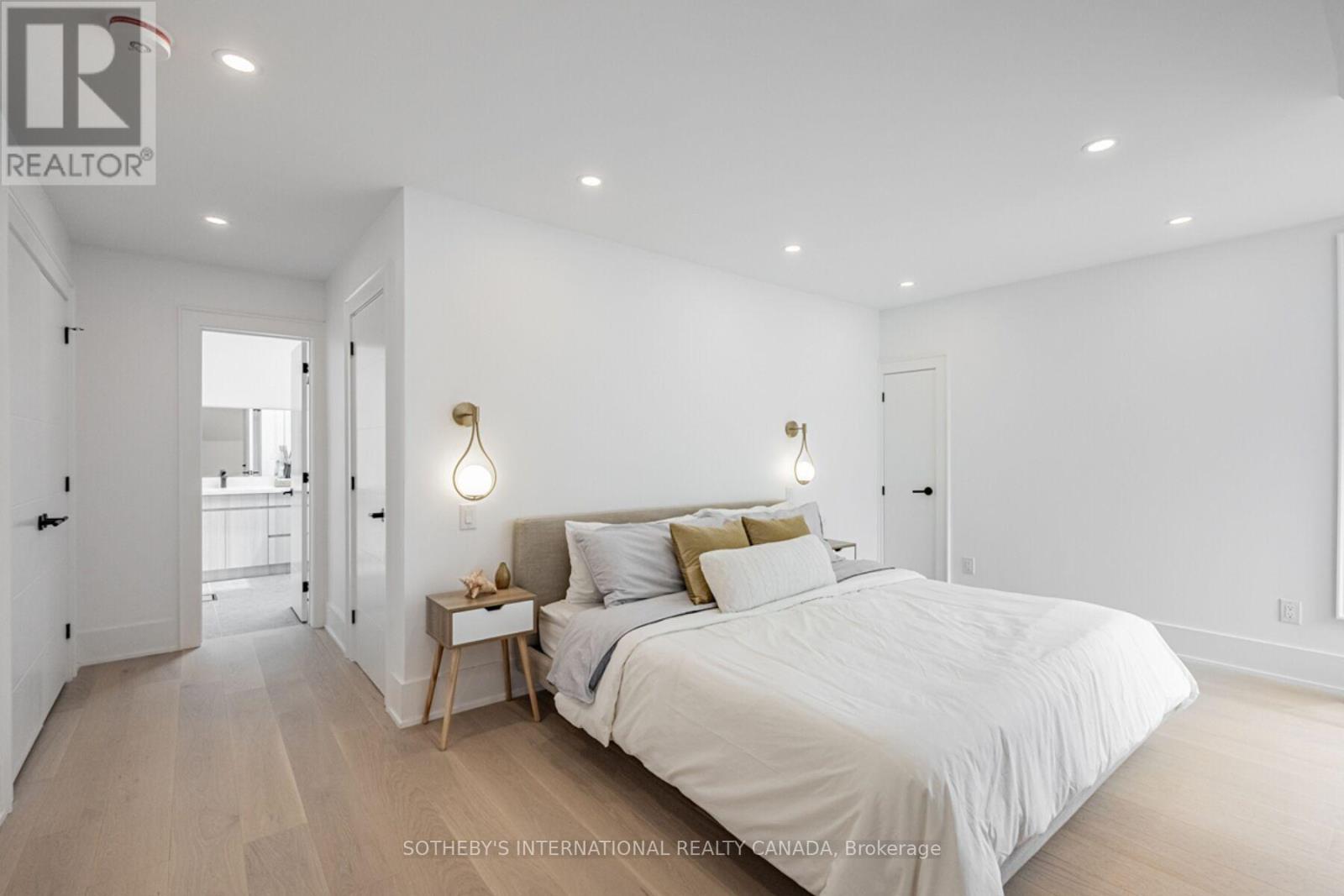 6 Twenty Fifth Street, Toronto, Ontario  M8V 3P3 - Photo 17 - W12141566