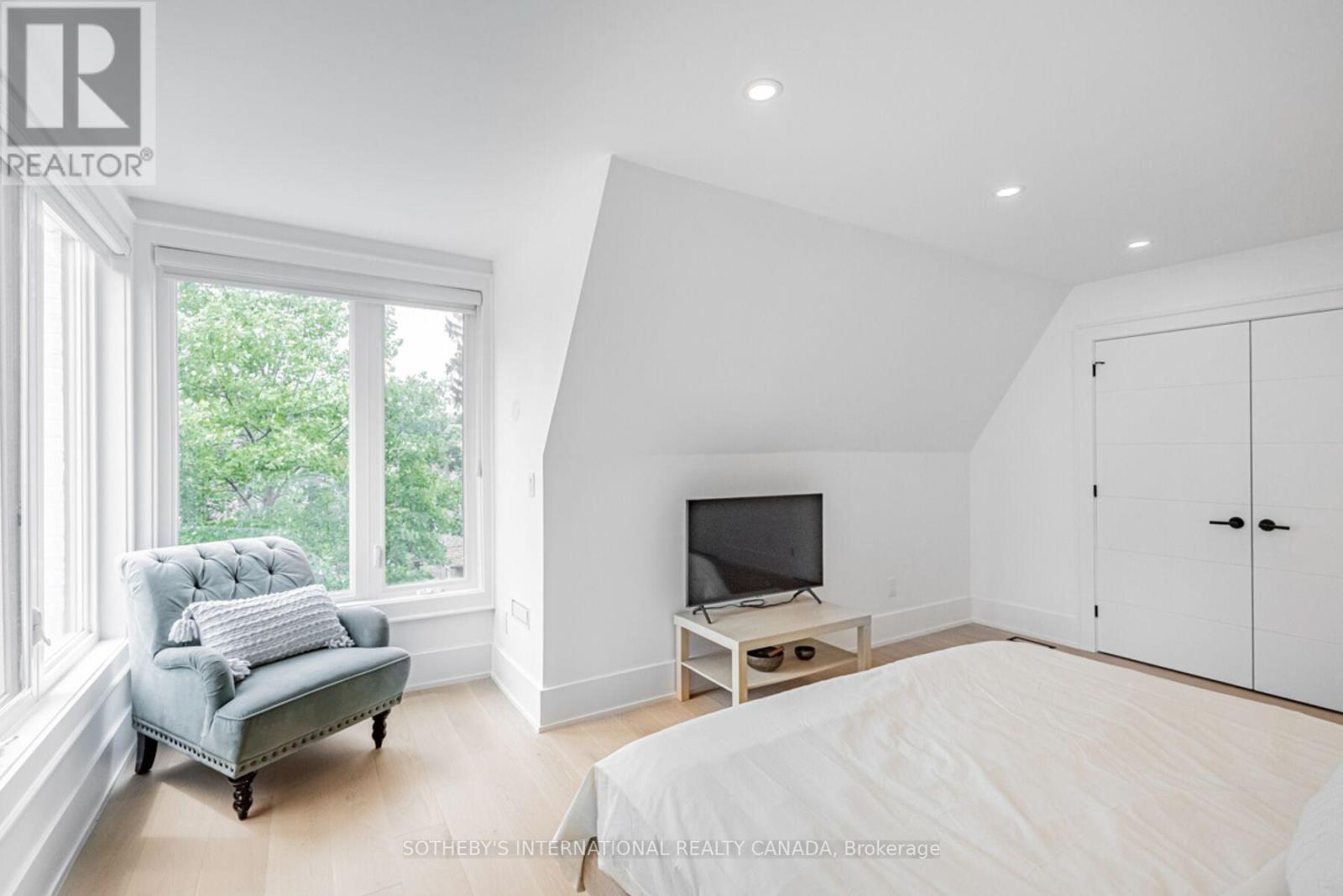 6 Twenty Fifth Street, Toronto, Ontario  M8V 3P3 - Photo 18 - W12141566