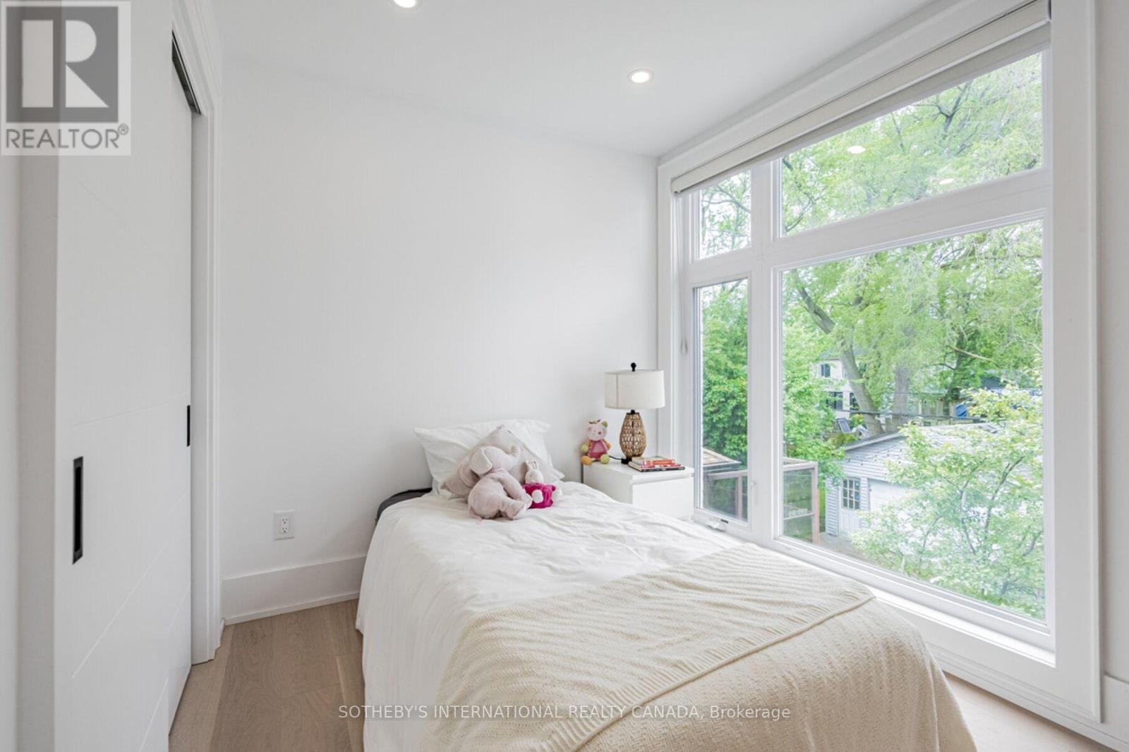 6 Twenty Fifth Street, Toronto, Ontario  M8V 3P3 - Photo 29 - W12141566
