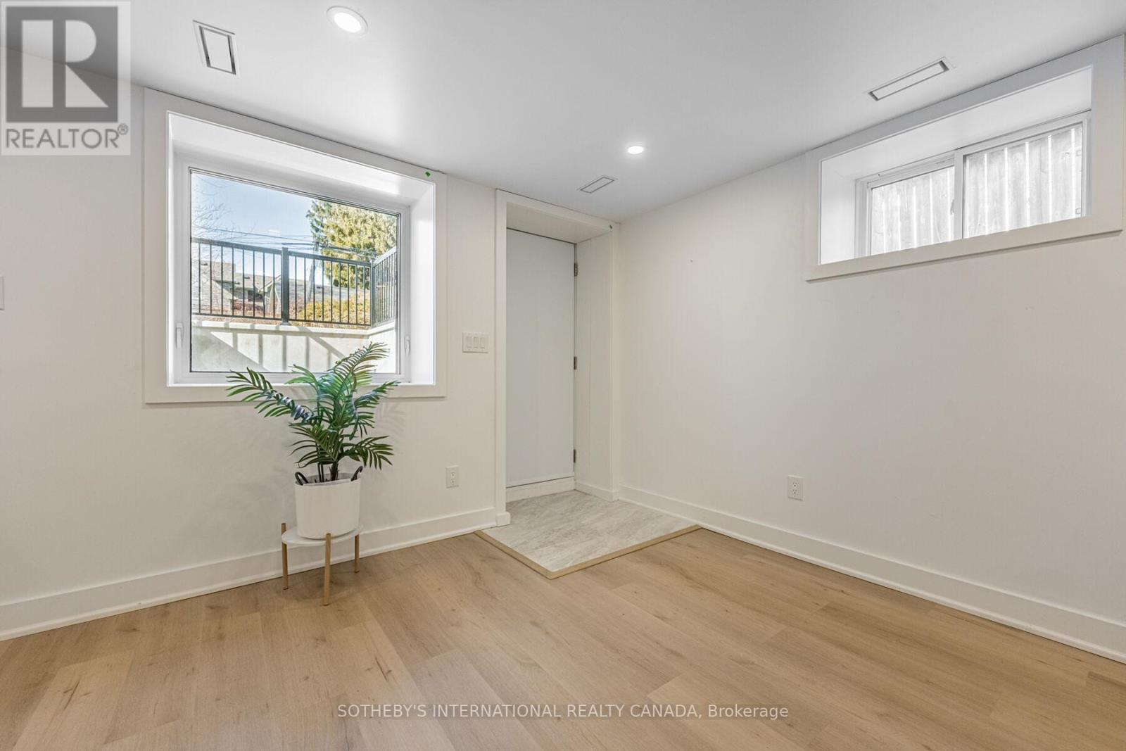 6 Twenty Fifth Street, Toronto, Ontario  M8V 3P3 - Photo 36 - W12141566