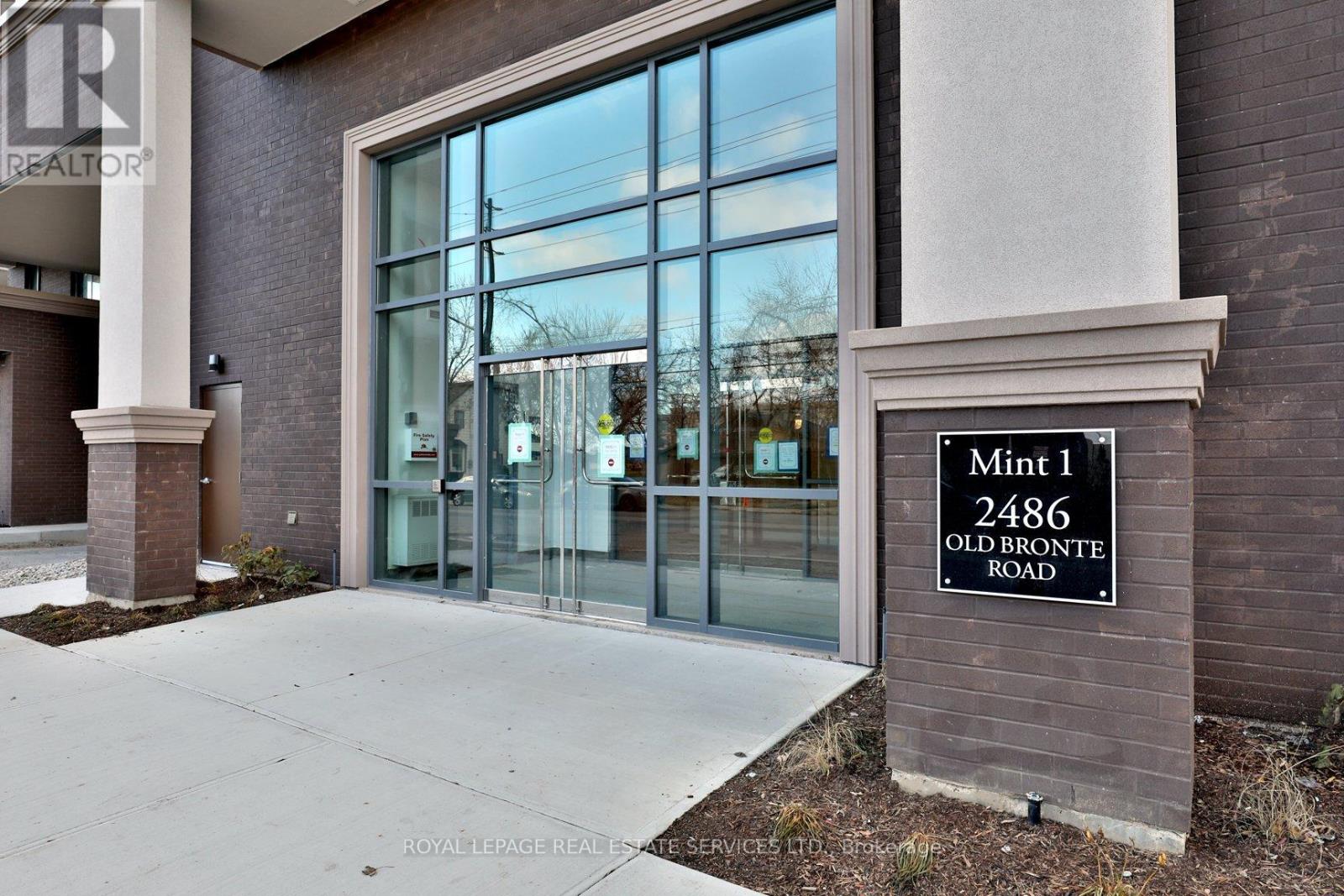 809 - 2486 Old Bronte Road, Oakville, Ontario  L6M 4J2 - Photo 3 - W12141574