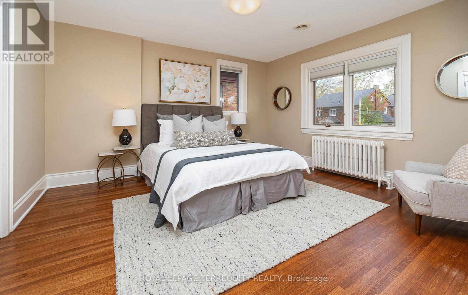 504 Riverside Drive, Toronto, Ontario  M6S 4B5 - Photo 15 - W12141575