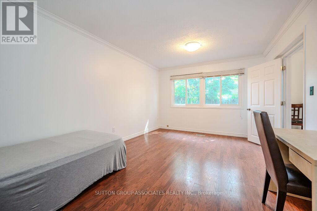 18 - 121 University Avenue E, Waterloo, Ontario  N2J 4J1 - Photo 17 - X12141338