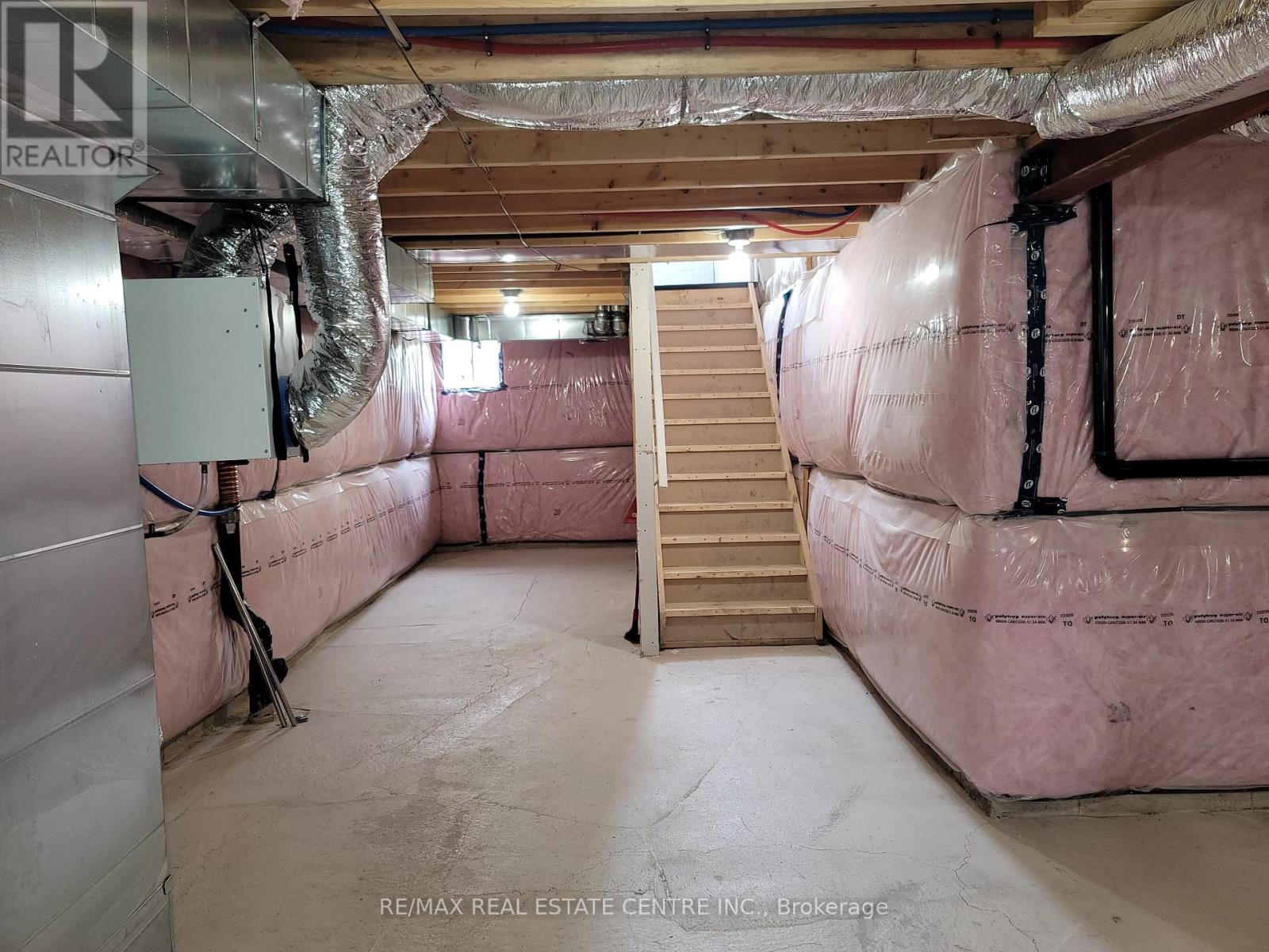 356 Alberta Street, Welland, Ontario  L3B 2W3 - Photo 20 - X12141422