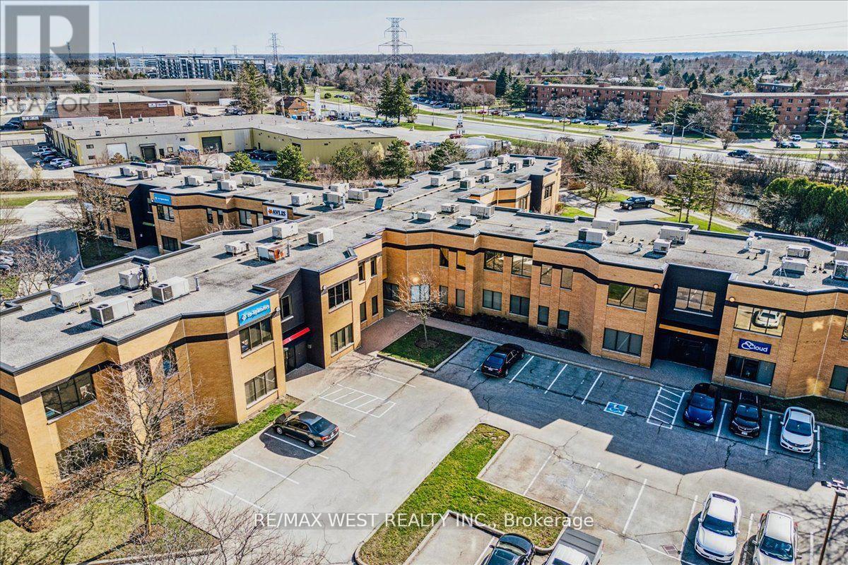 J202 - 155 Frobisher Drive, Waterloo, Ontario  N2V 2E1 - Photo 2 - X12141485