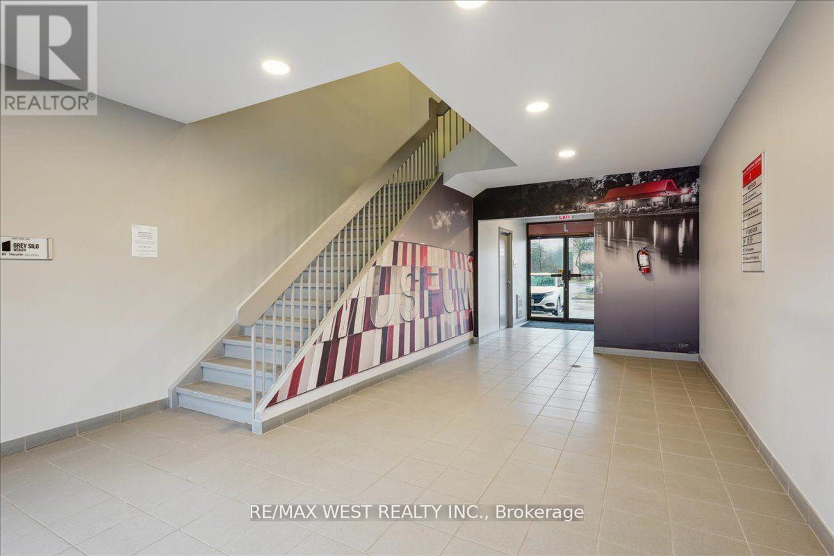 J202 - 155 Frobisher Drive, Waterloo, Ontario  N2V 2E1 - Photo 4 - X12141485