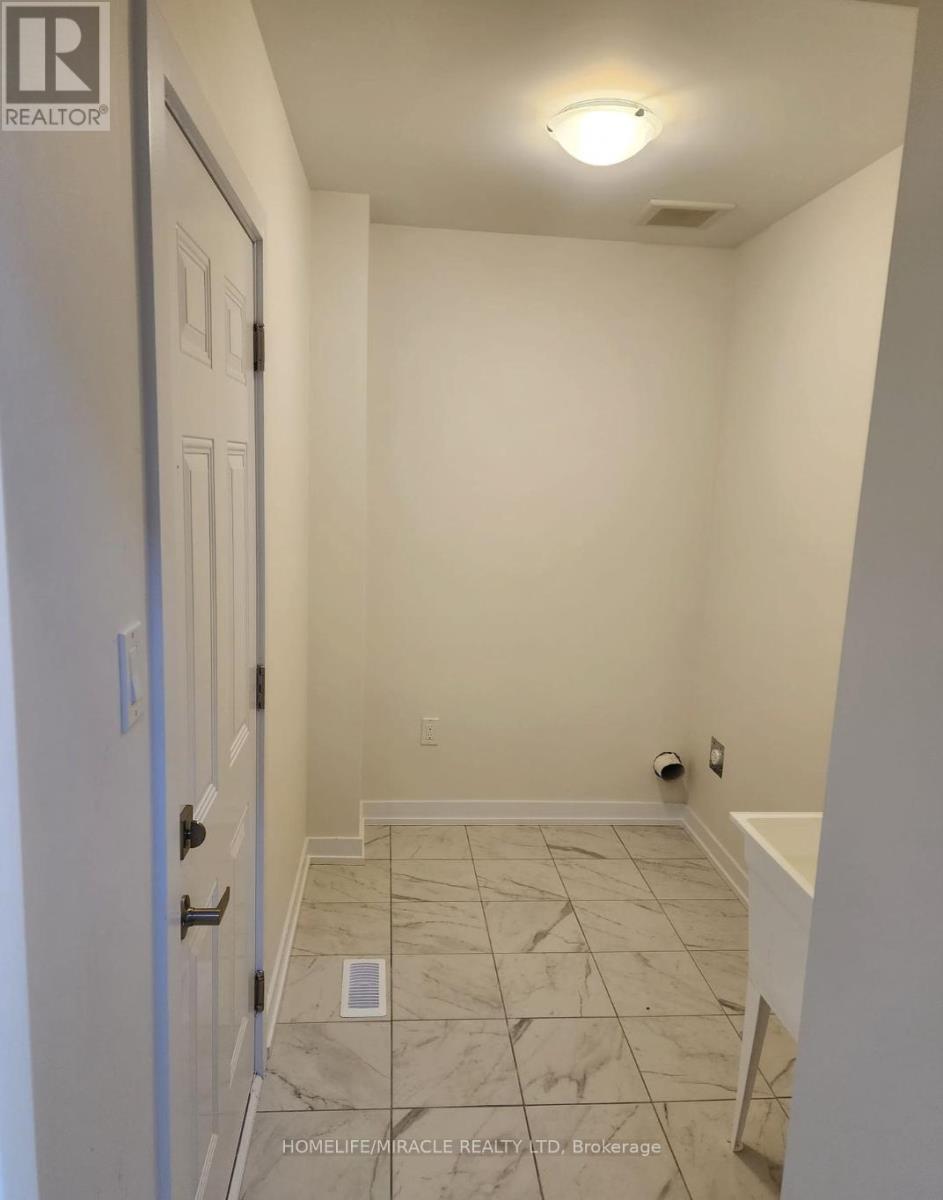 5 Pilley Road, Brantford, Ontario  N3T 0W7 - Photo 5 - X12141518