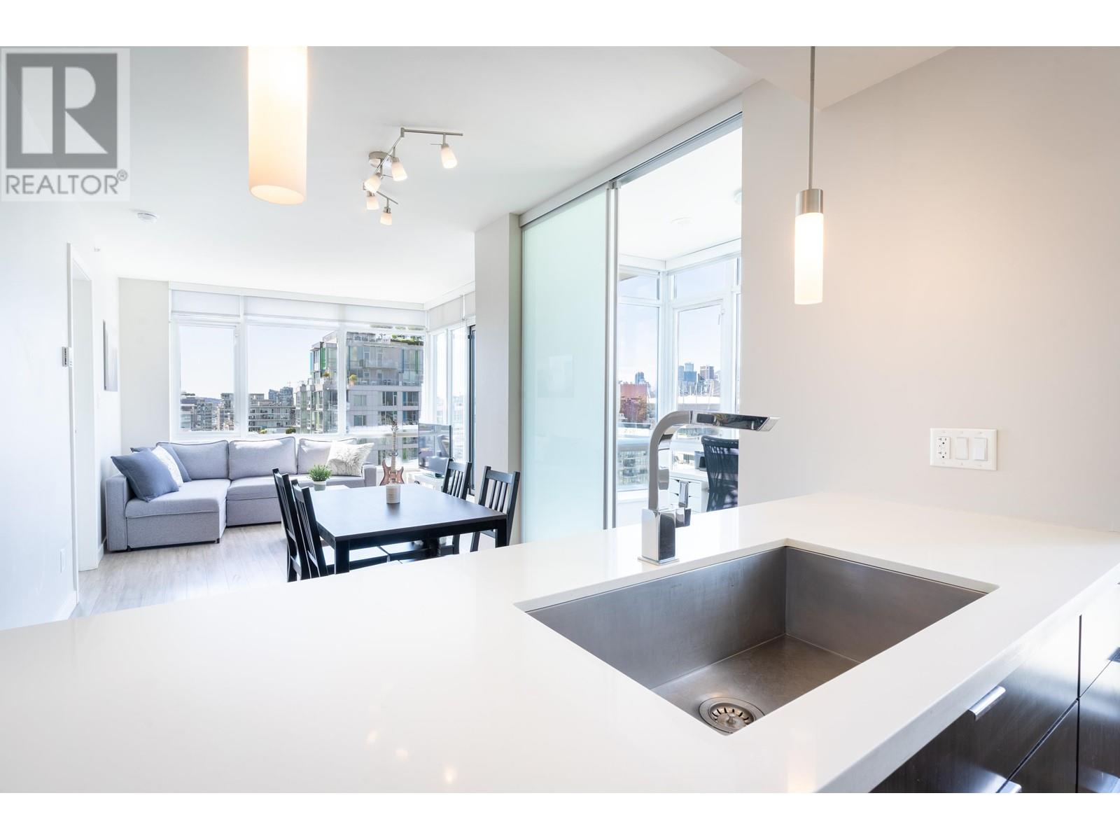 1702 1775 Quebec Street, Vancouver, British Columbia  V5T 0E3 - Photo 9 - R3000985