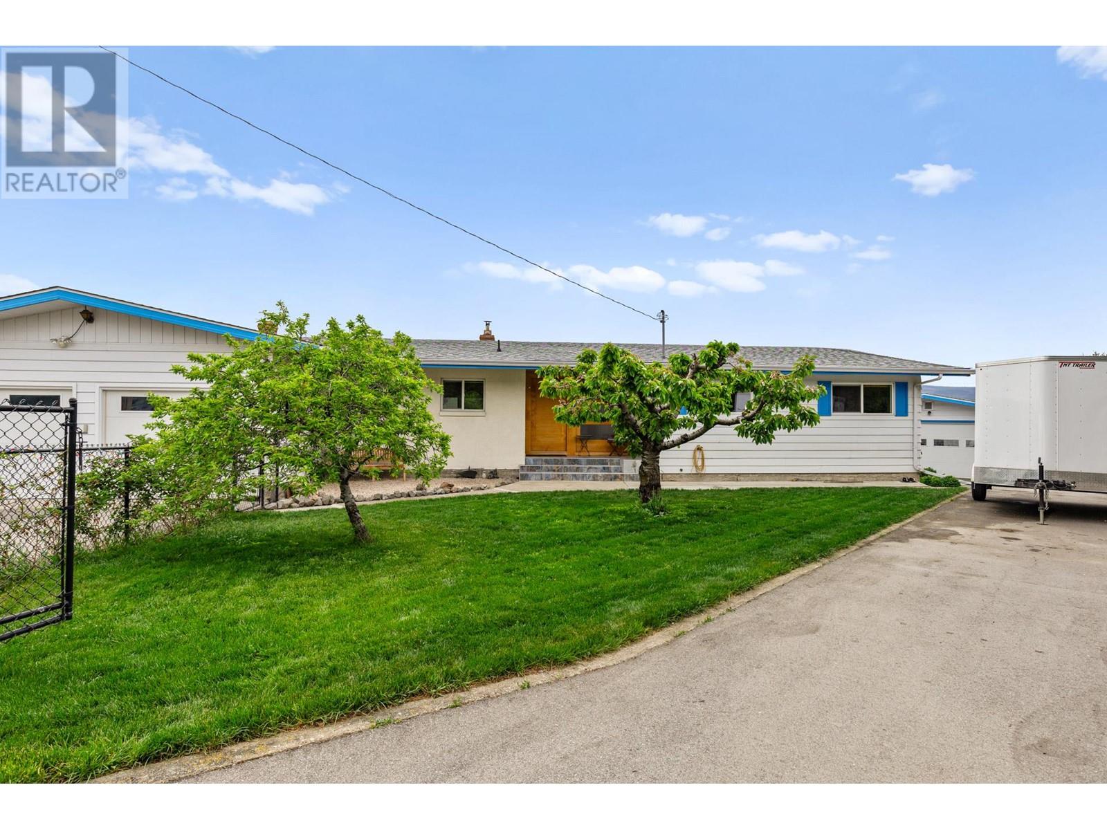 2283 Blair Court, Lake Country, British Columbia  V1V 1J1 - Photo 2 - 10338721