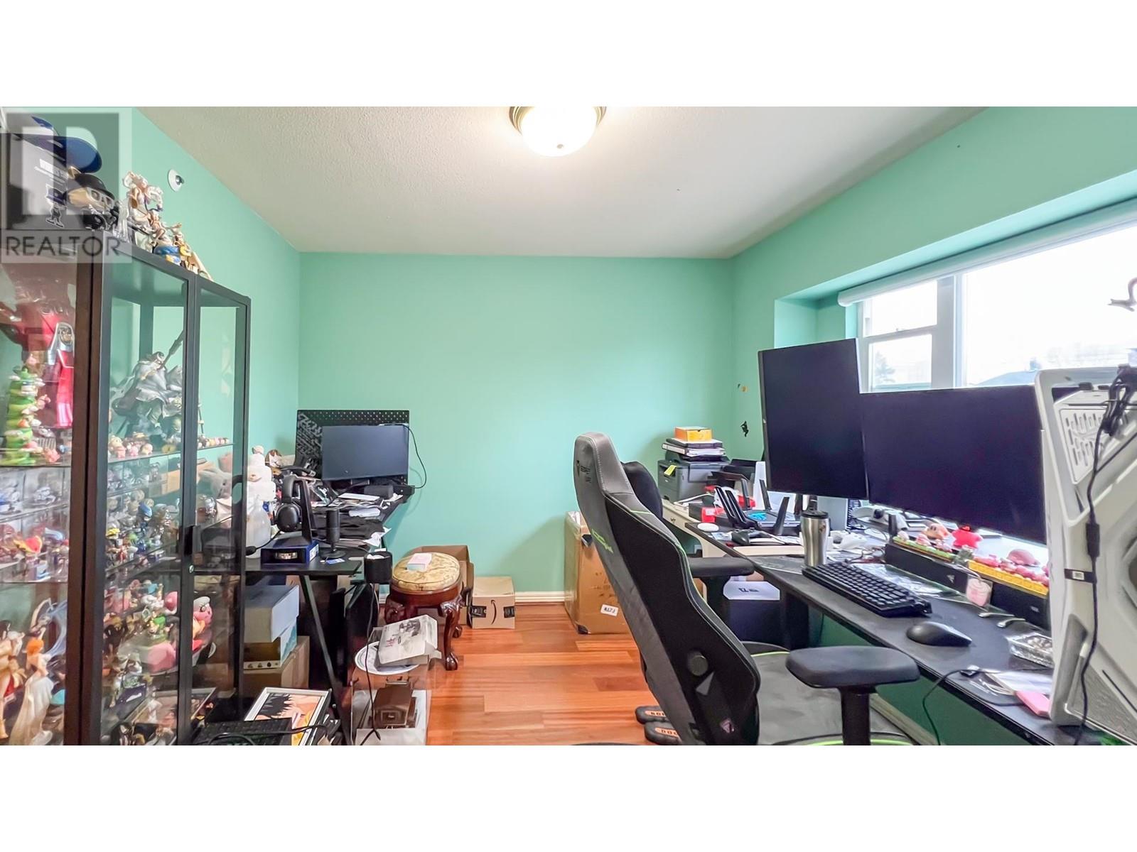 Listing Picture 29 of 40 : 2813 W 21ST AVENUE, Vancouver / 溫哥華 - 魯藝地產 Yvonne Lu Group - MLS Medallion Club Member