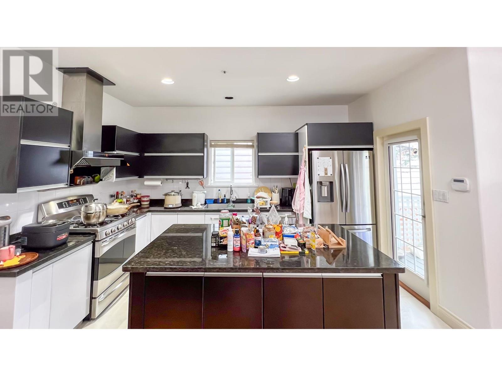 Listing Picture 9 of 40 : 2813 W 21ST AVENUE, Vancouver / 溫哥華 - 魯藝地產 Yvonne Lu Group - MLS Medallion Club Member